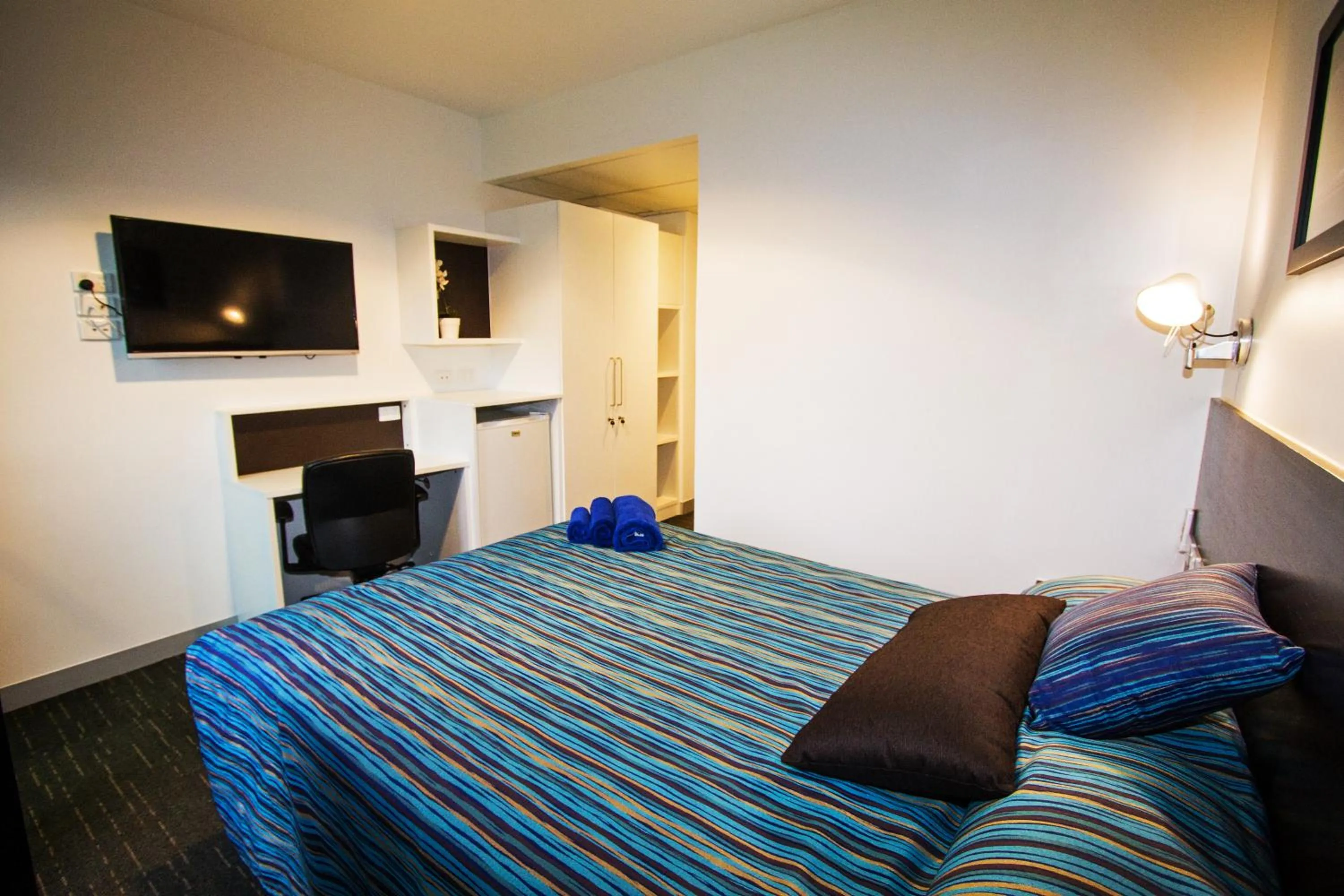 Photo of the whole room, Bed in The Landing Port Hedland