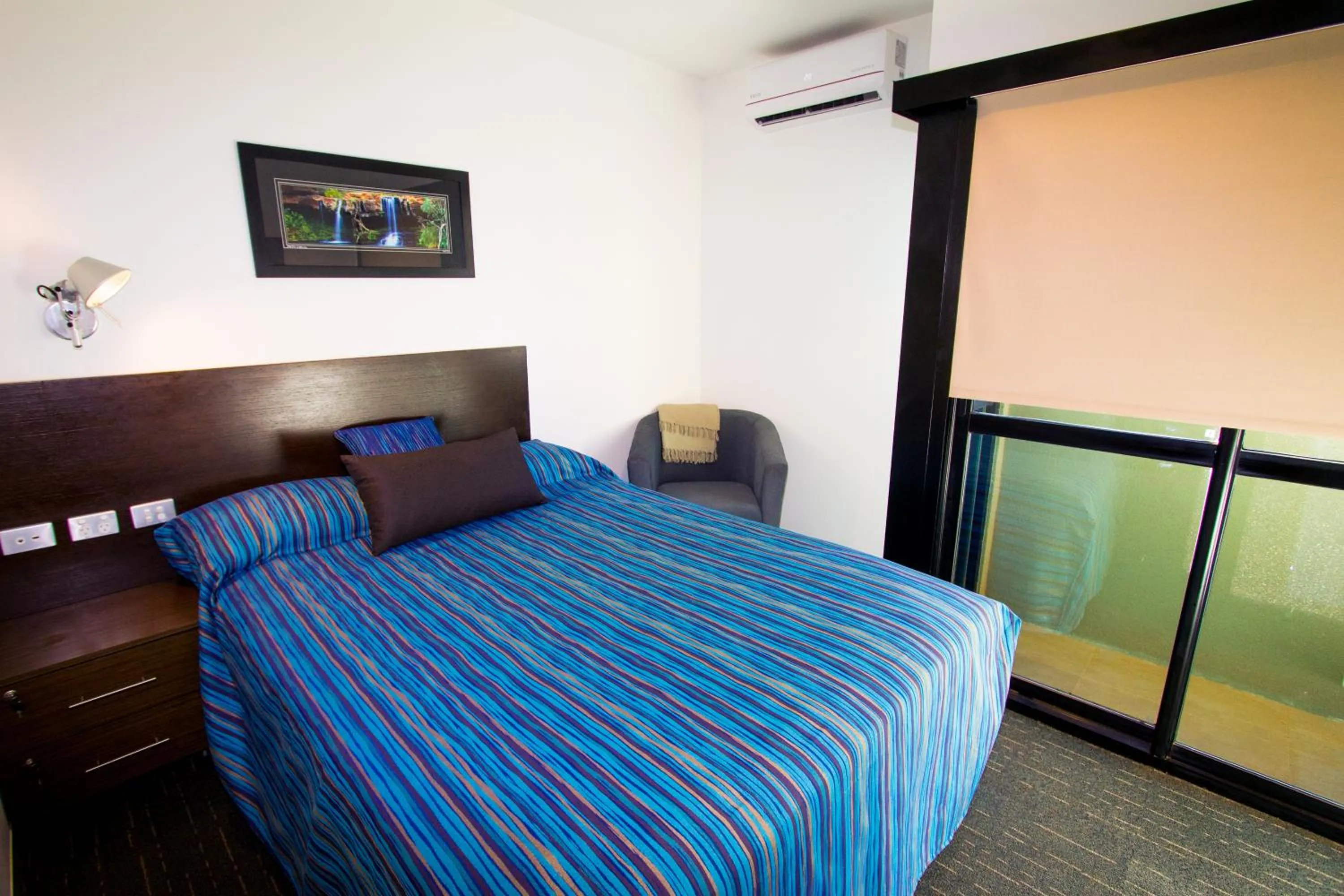 Photo of the whole room, Bed in The Landing Port Hedland