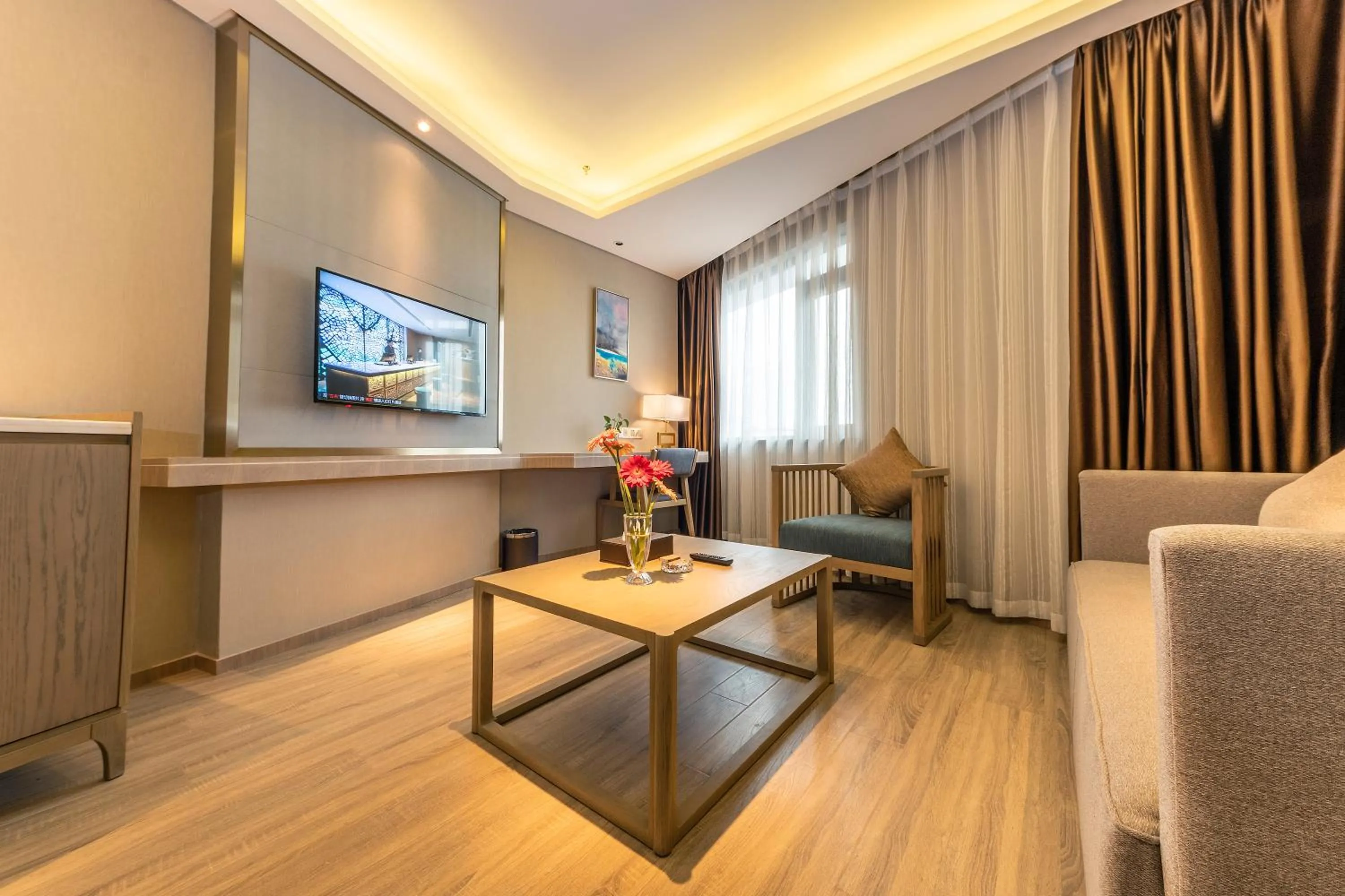 Seating area in Chengdu Jiuzhaigou Hotel