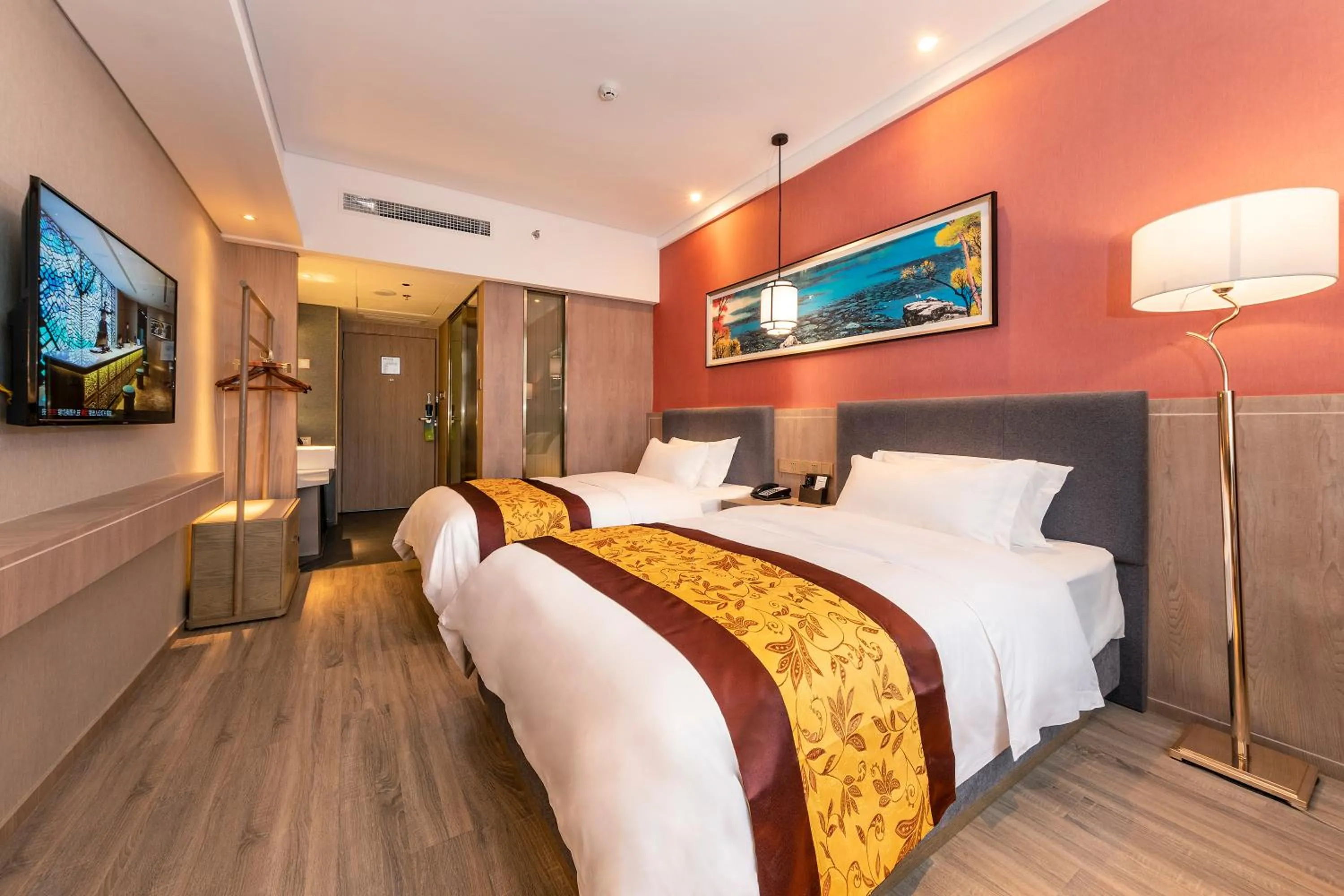 Photo of the whole room, Bed in Chengdu Jiuzhaigou Hotel