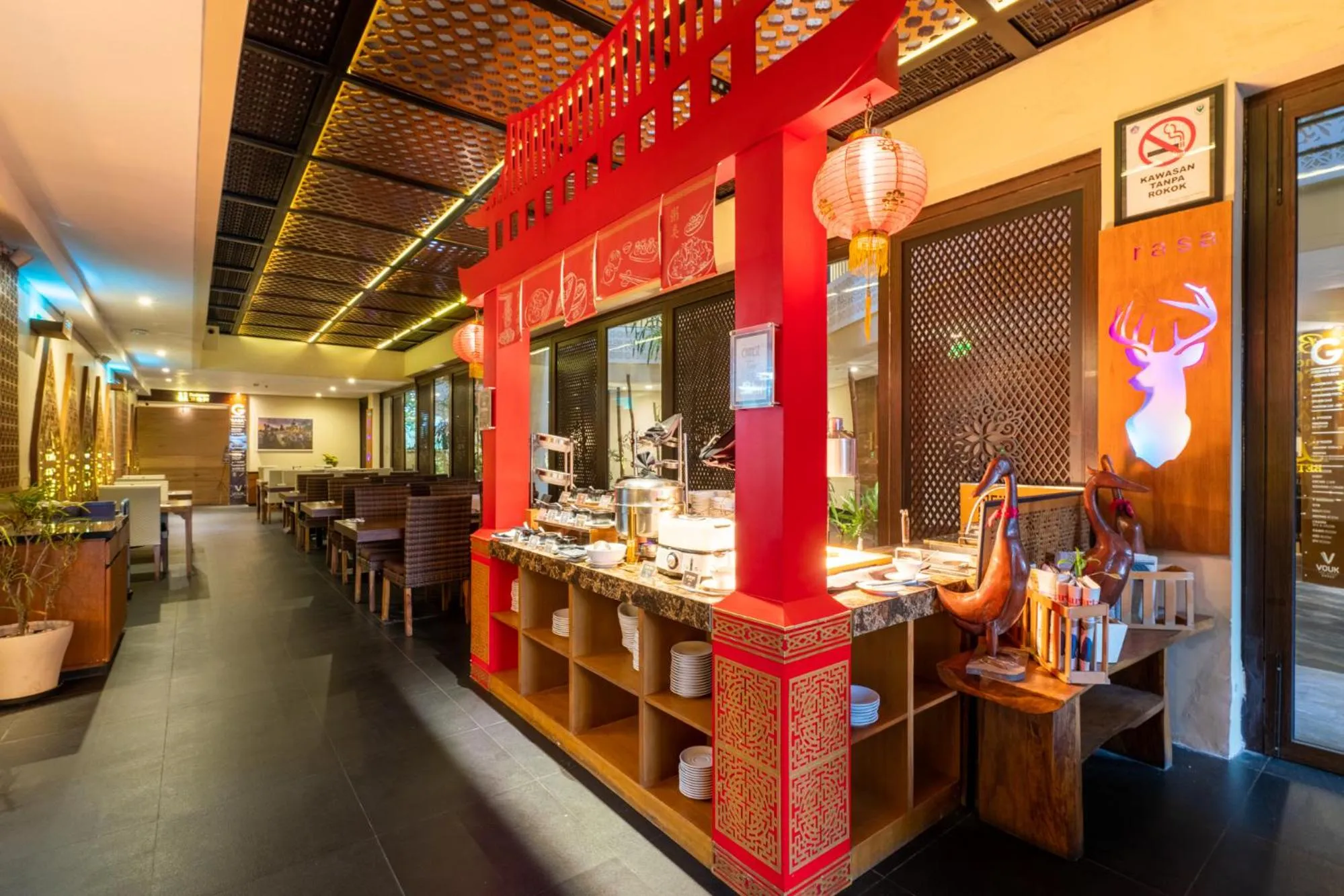 Restaurant/places to eat in VOUK Hotel and Suites Nusa Dua Bali