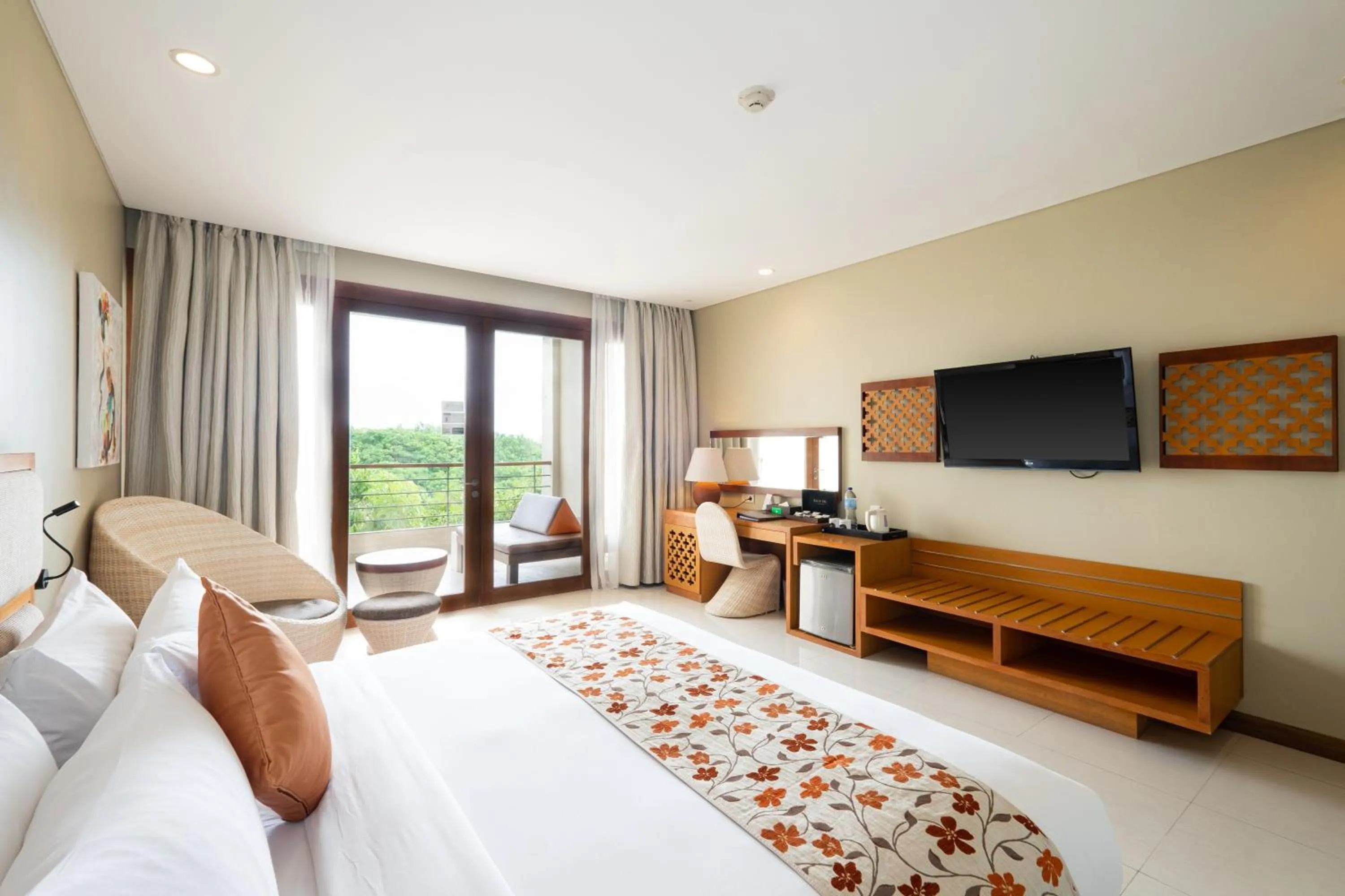 Bed in VOUK Hotel and Suites Nusa Dua Bali