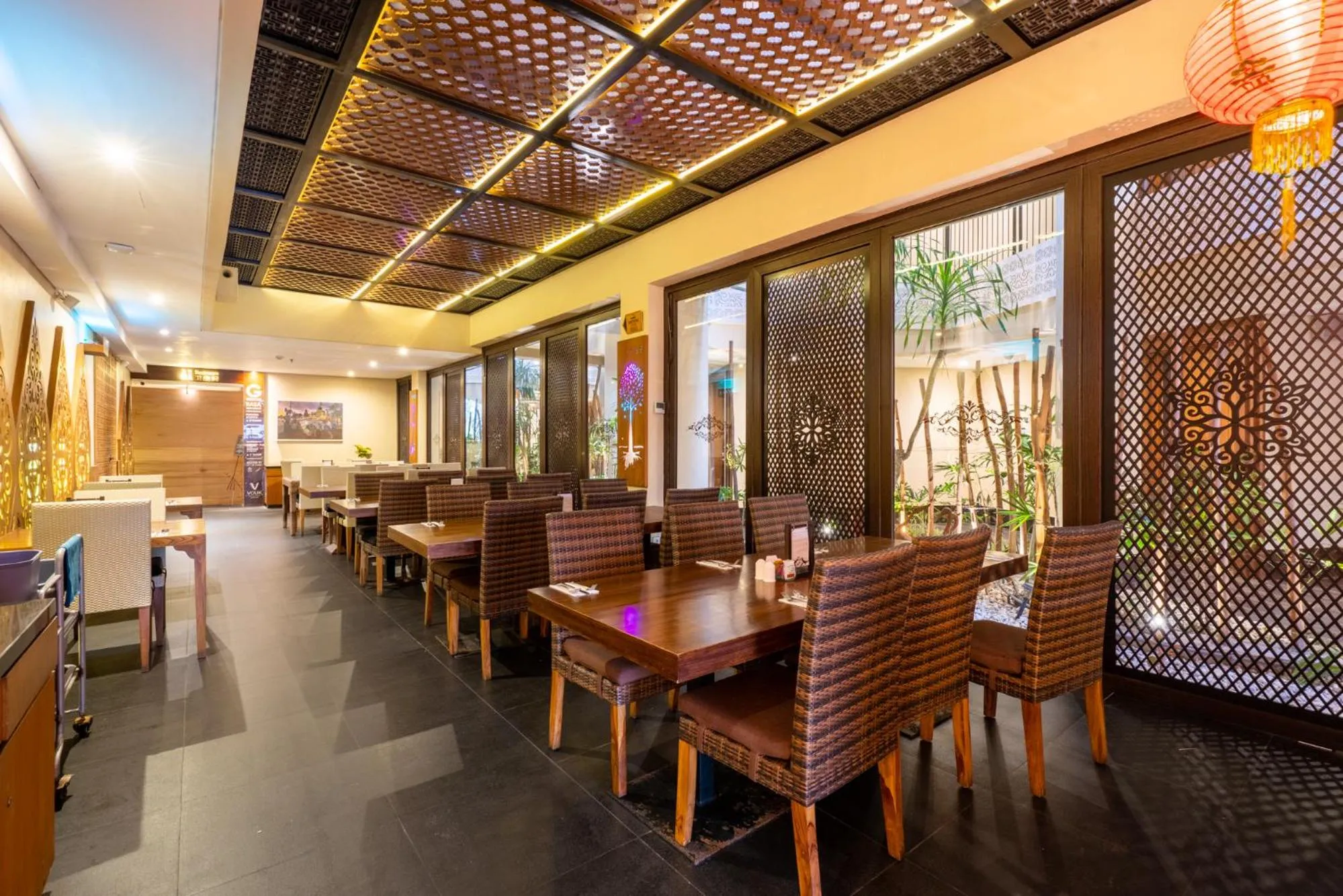 Restaurant/places to eat in VOUK Hotel and Suites Nusa Dua Bali