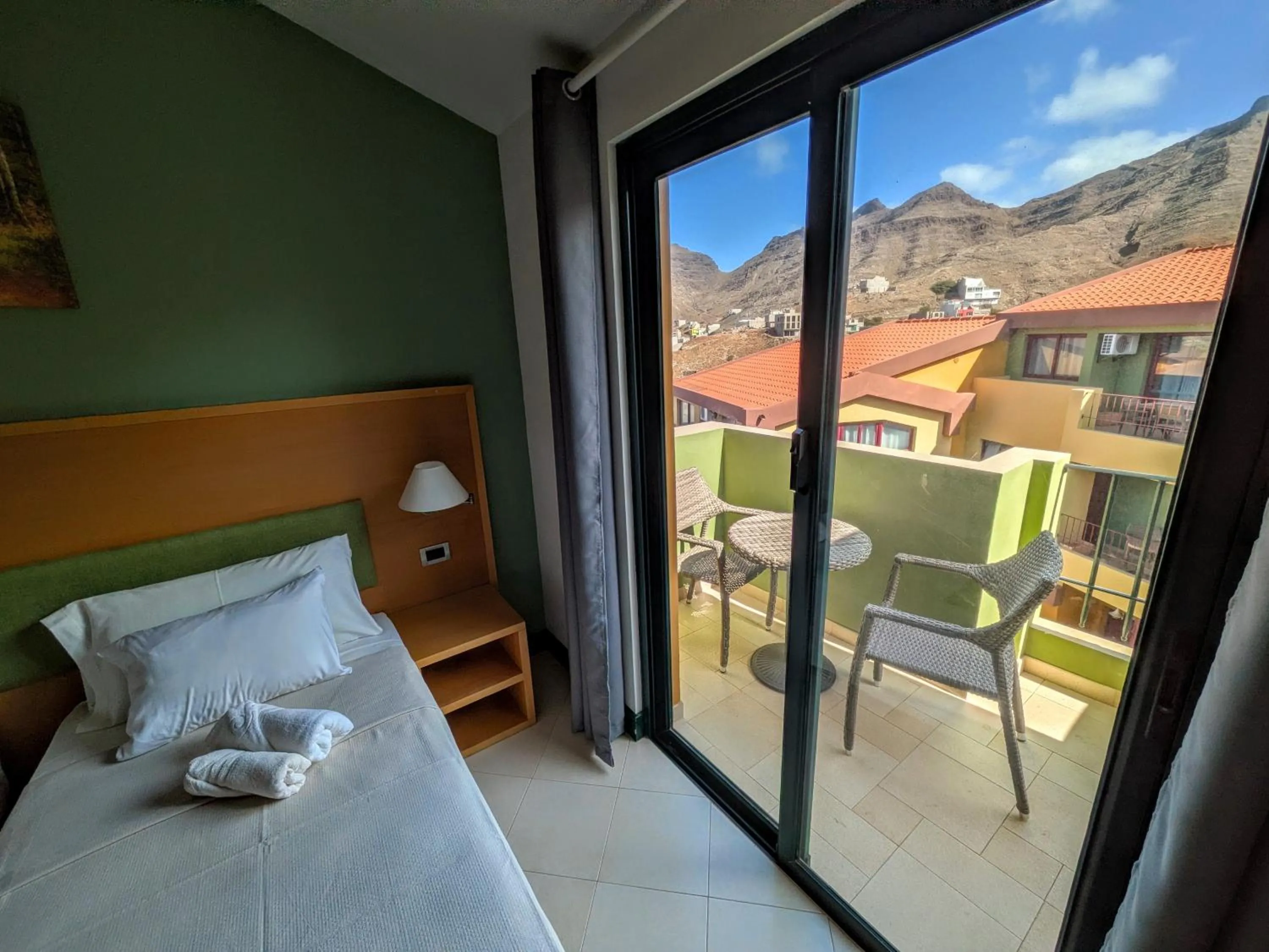 Balcony/Terrace, Bed in Hotel Belvedere Mindelo, Cabo Verde
