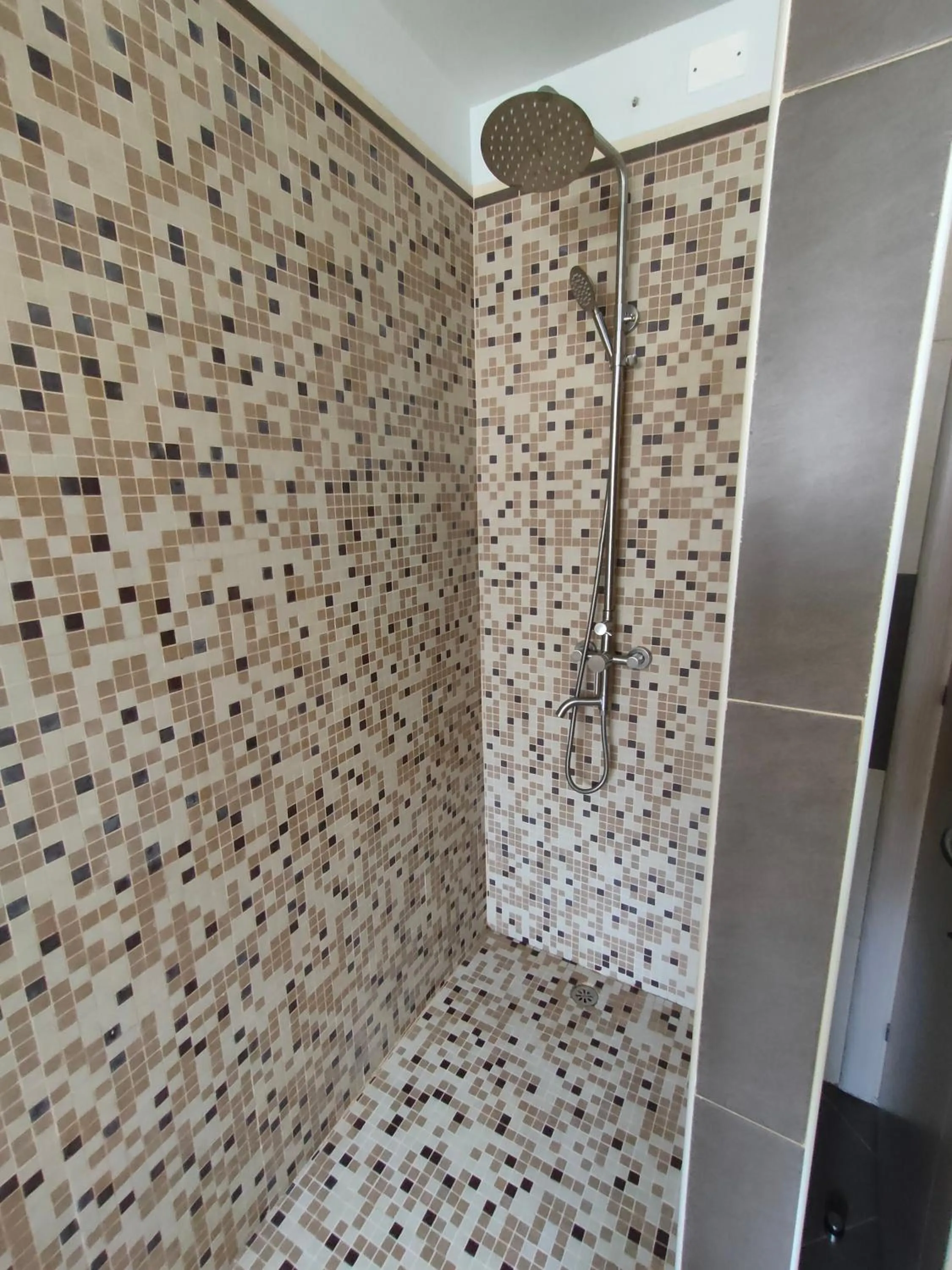 Shower in Pombas Brancas Resort