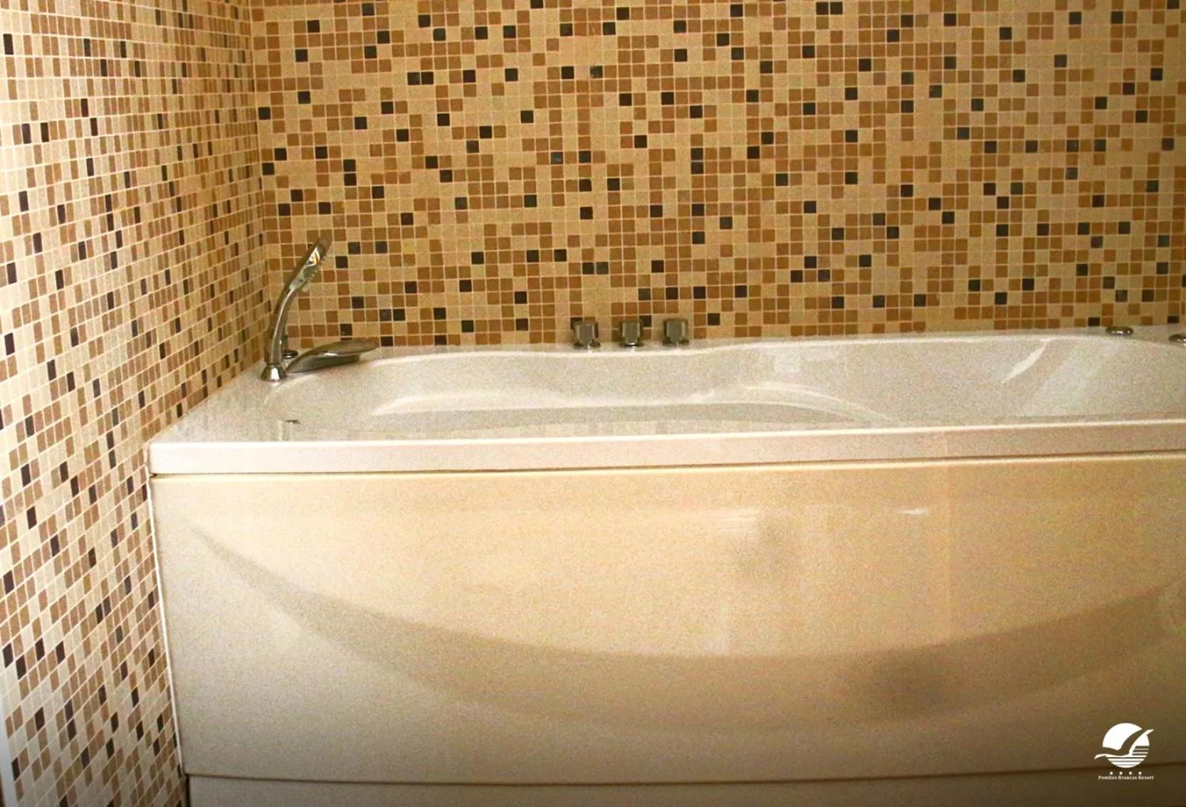 Hot Tub in Pombas Brancas Resort