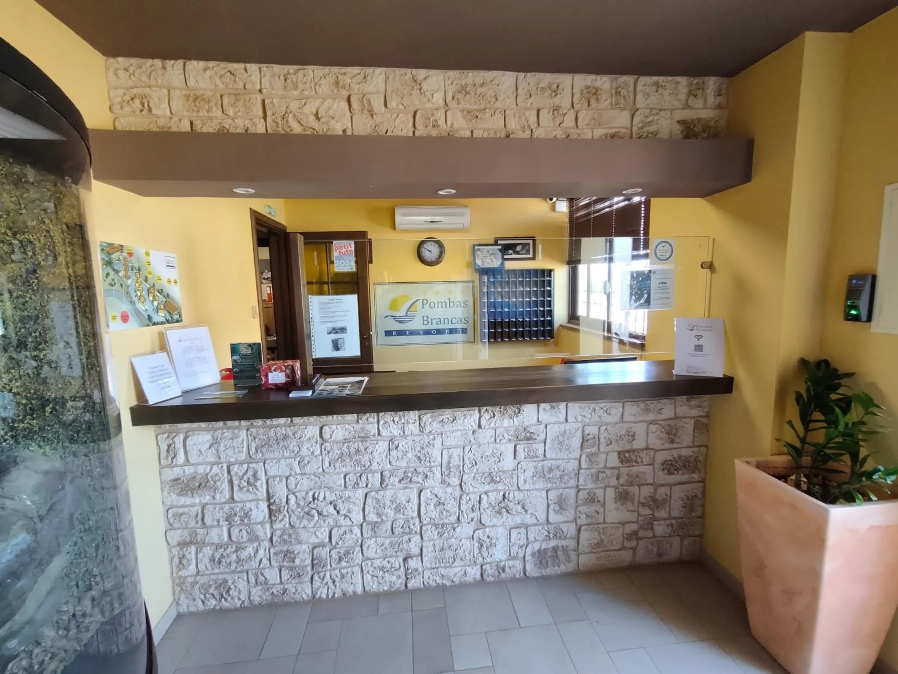 Lobby or reception in Pombas Brancas Resort