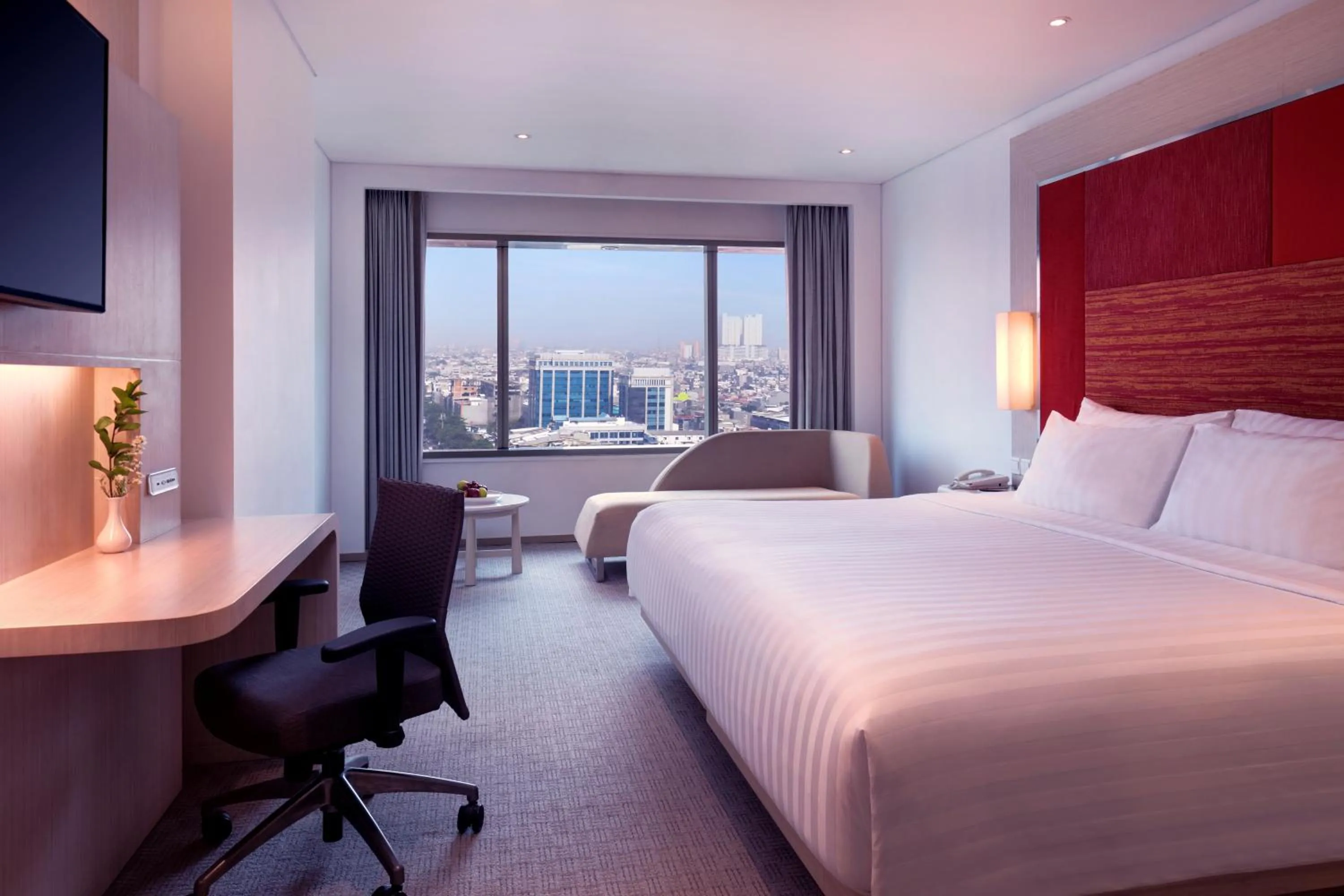 Bedroom, Bed in Grand Mercure Jakarta Harmoni