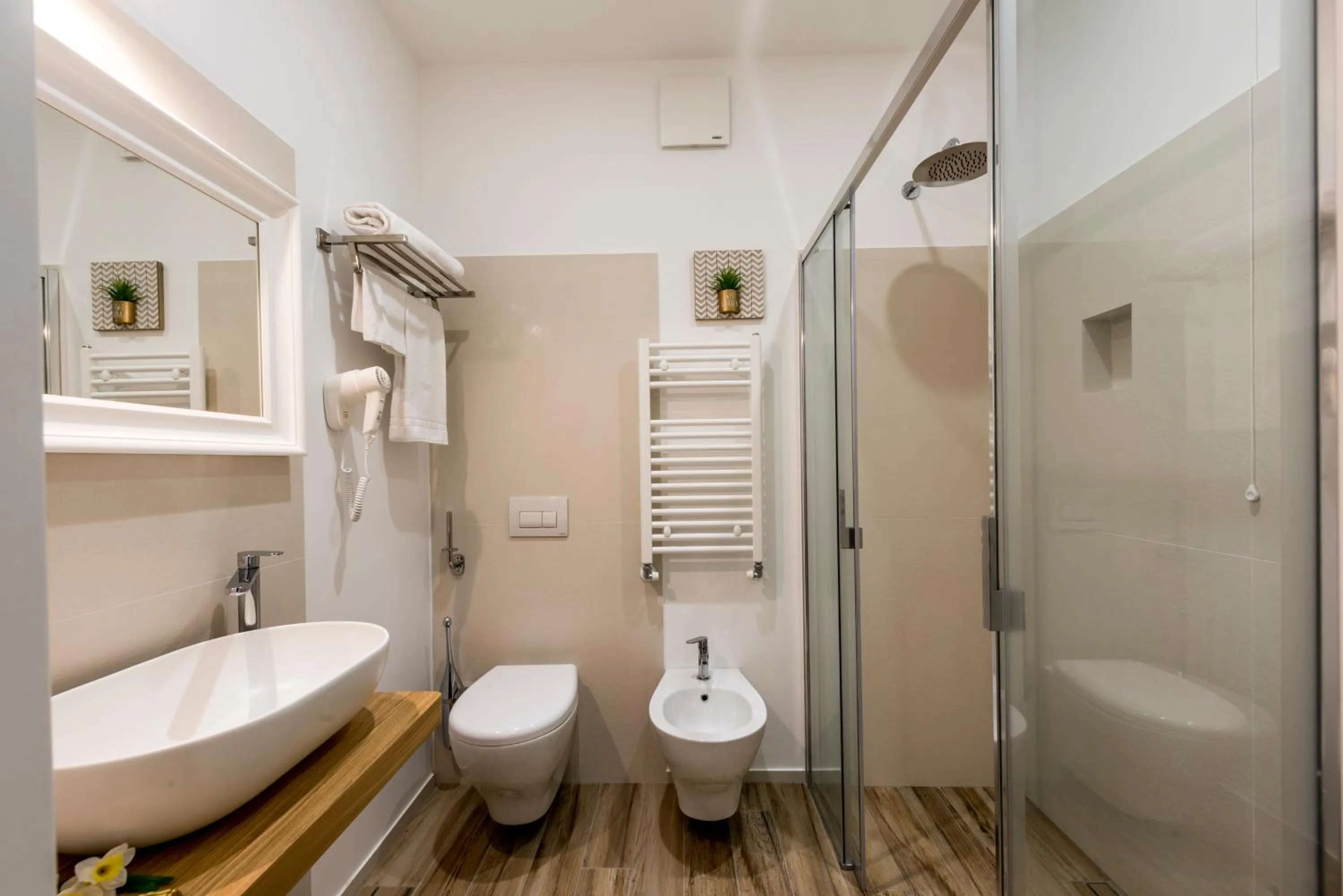 Bathroom in Il Parco dei Poeti B&B