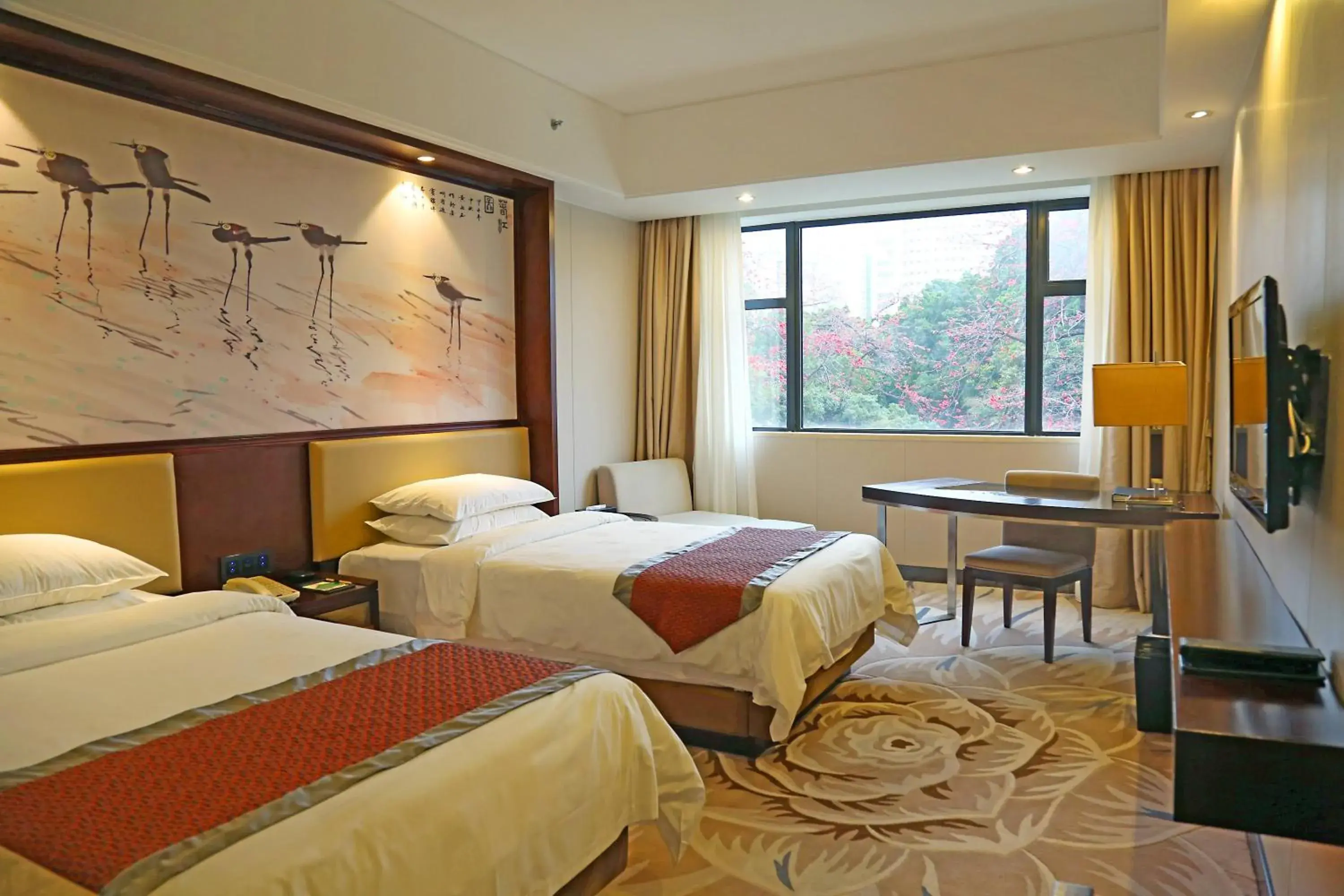 Superior Twin Room with Garden View (Baiyun) in Guangdong Yingbin Hotel Superior Twin Room with Garden View (Baiyun) in Guangdong Yingbin Hotel