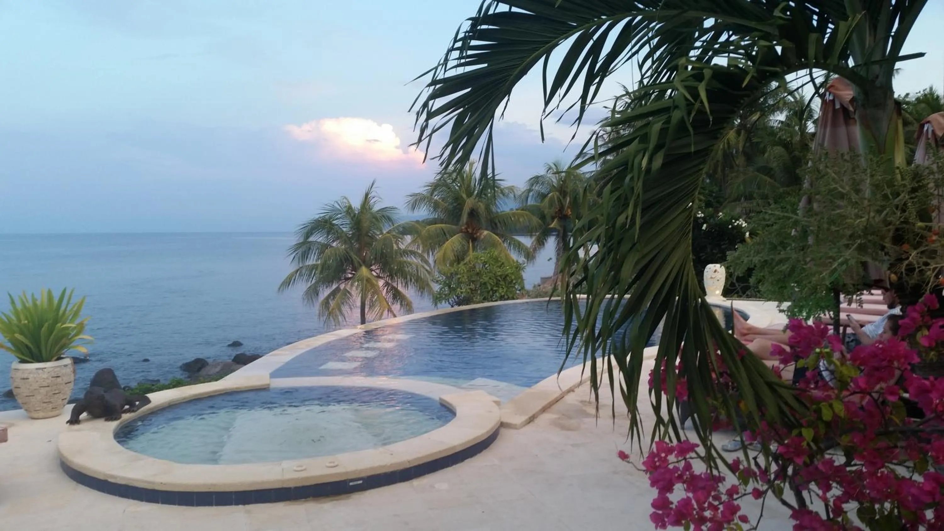 Swimming pool in Toyabali-Resort, Boutique Beach Villas