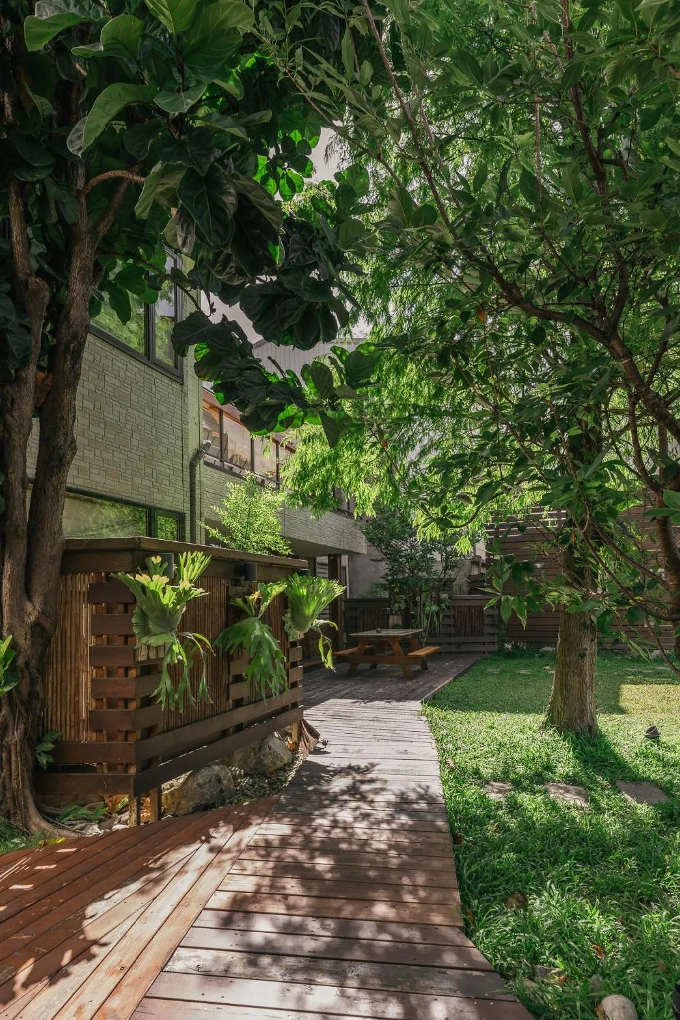 Facade/entrance, Property Building in Cypress House