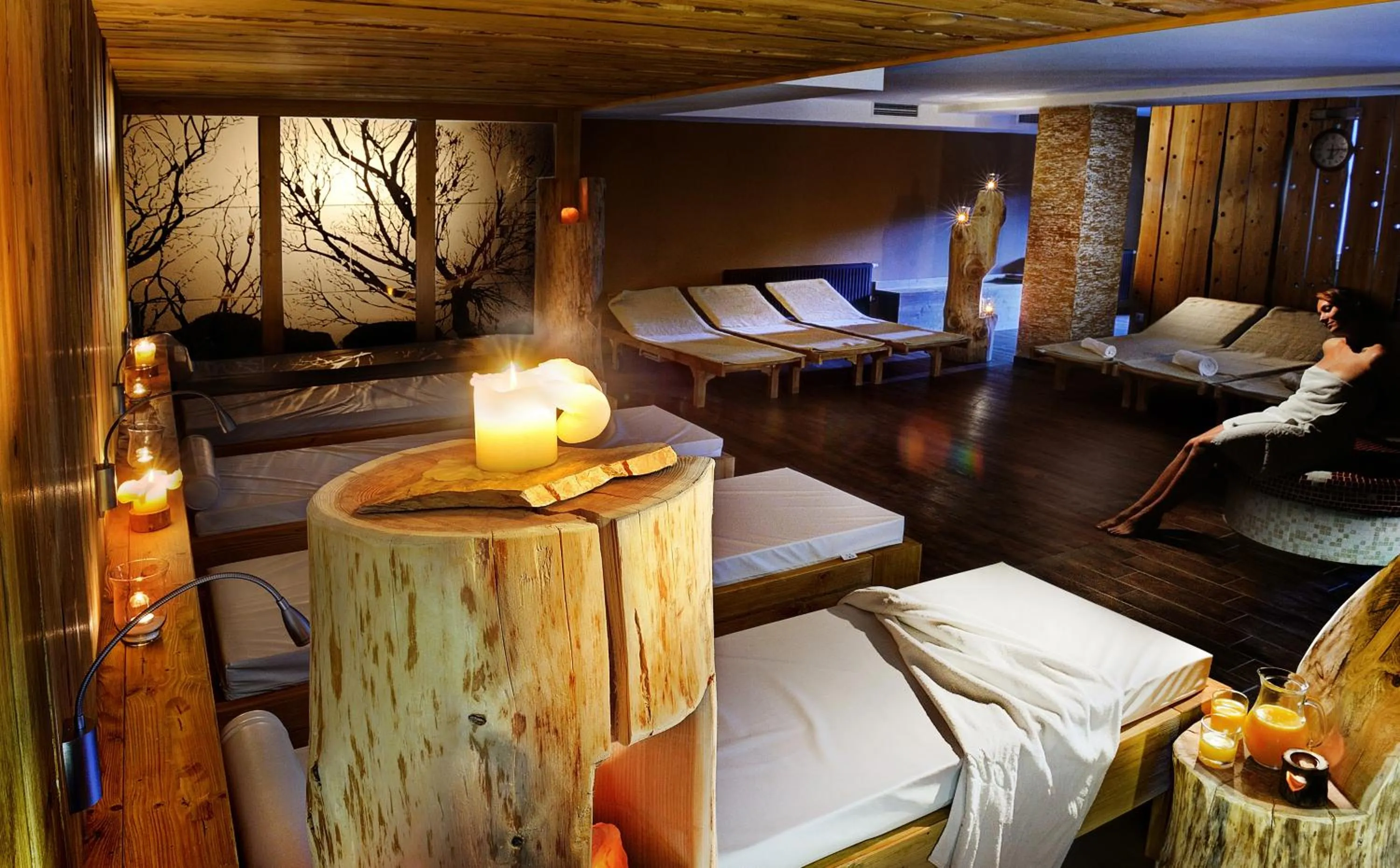 Hot Tub, Bed in Hotel Srdiečko