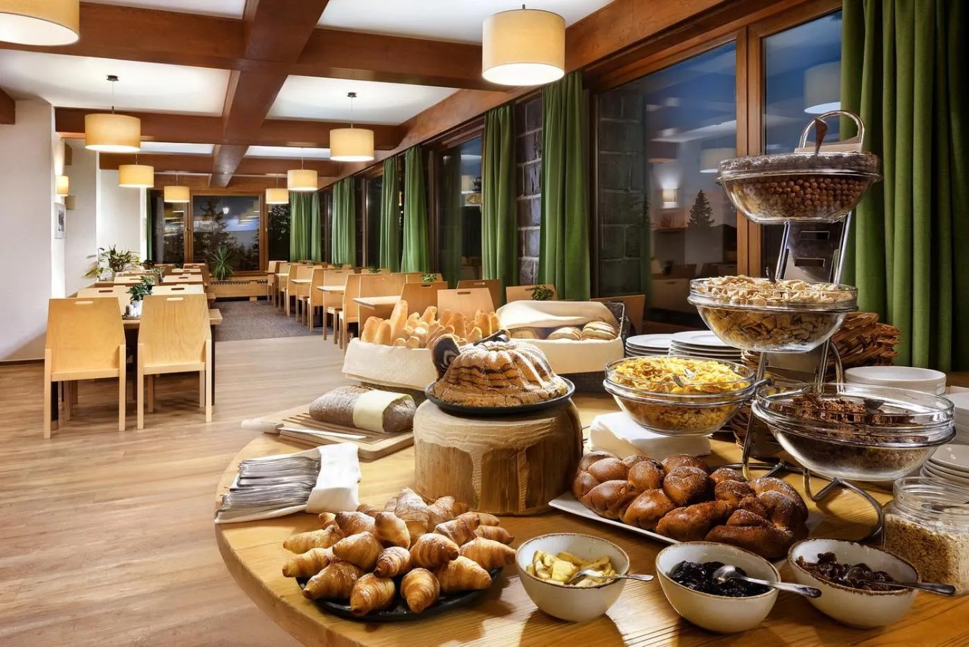 Restaurant/places to eat in Hotel Srdiečko