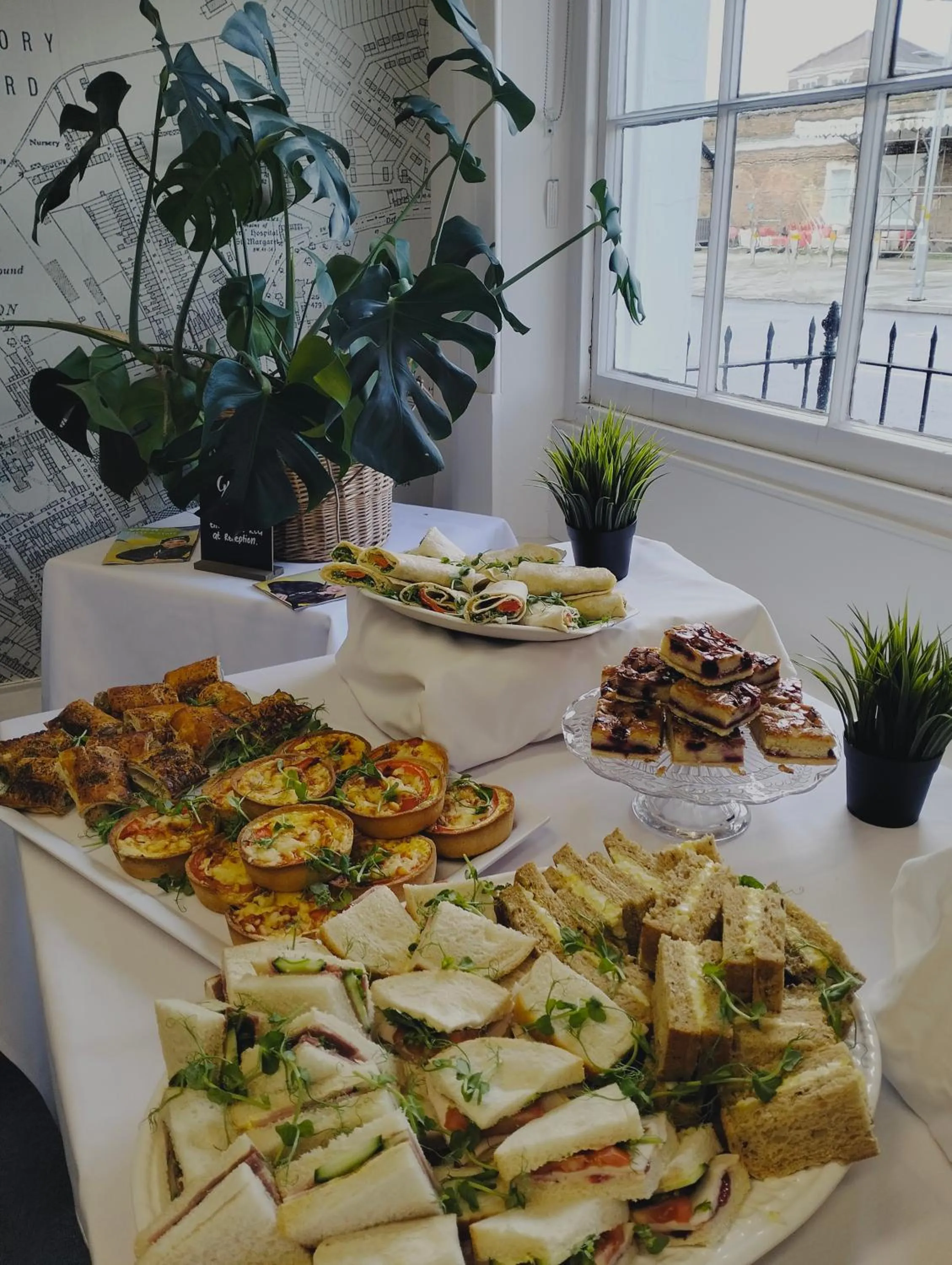 Restaurant/places to eat in The Great Western Hotel