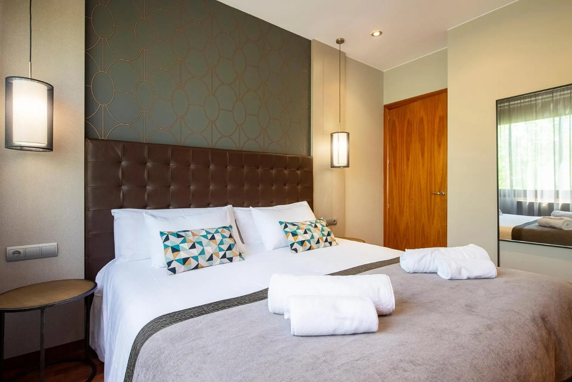 Bedroom, Bed in UP ROOMS BANYOLES