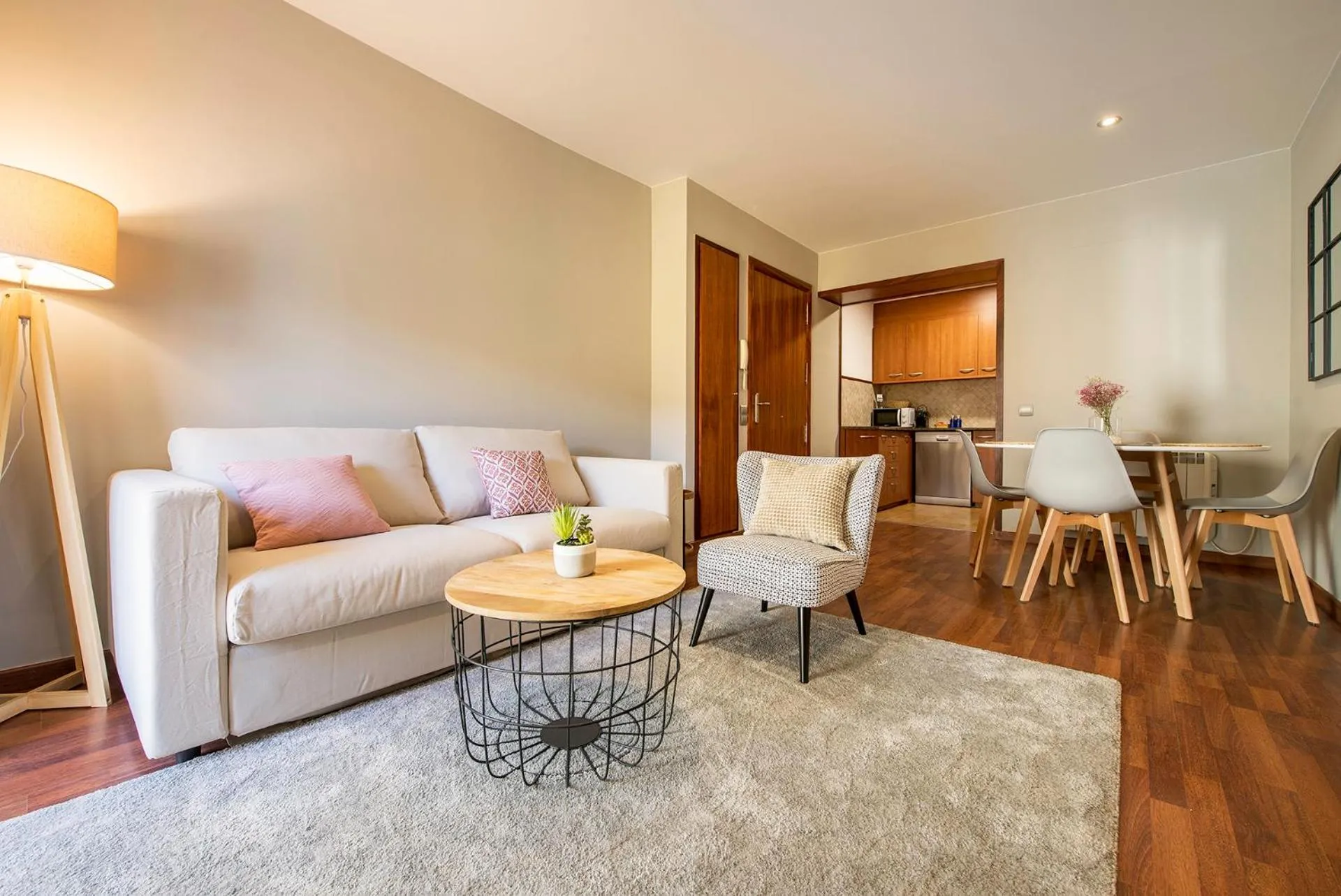 Dining area in UP ROOMS BANYOLES