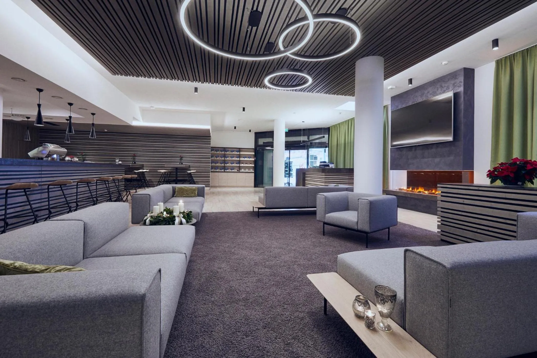 Lounge or bar in Hotel Planai by Alpeffect Hotels