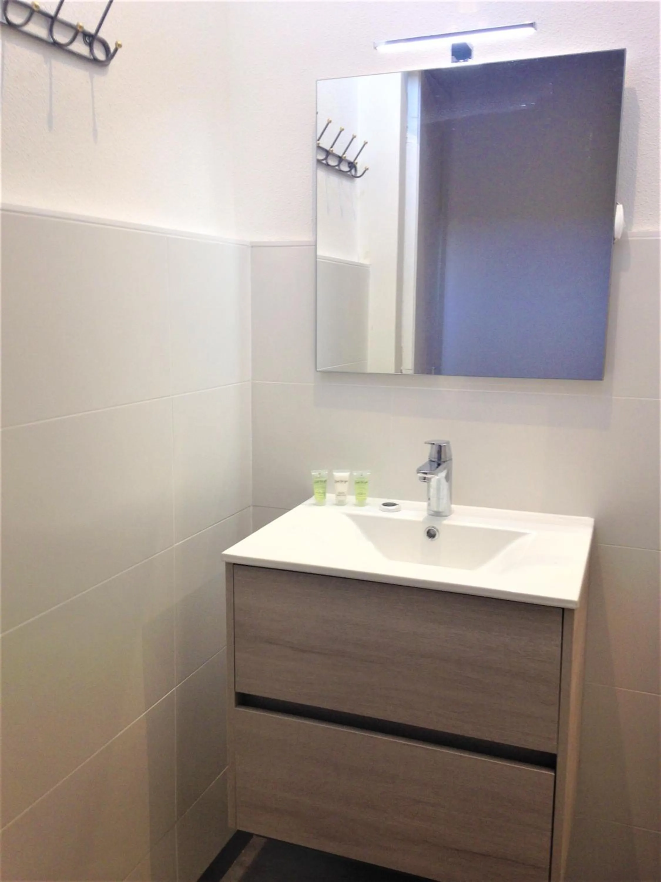 Bathroom in Westerschelde B&B