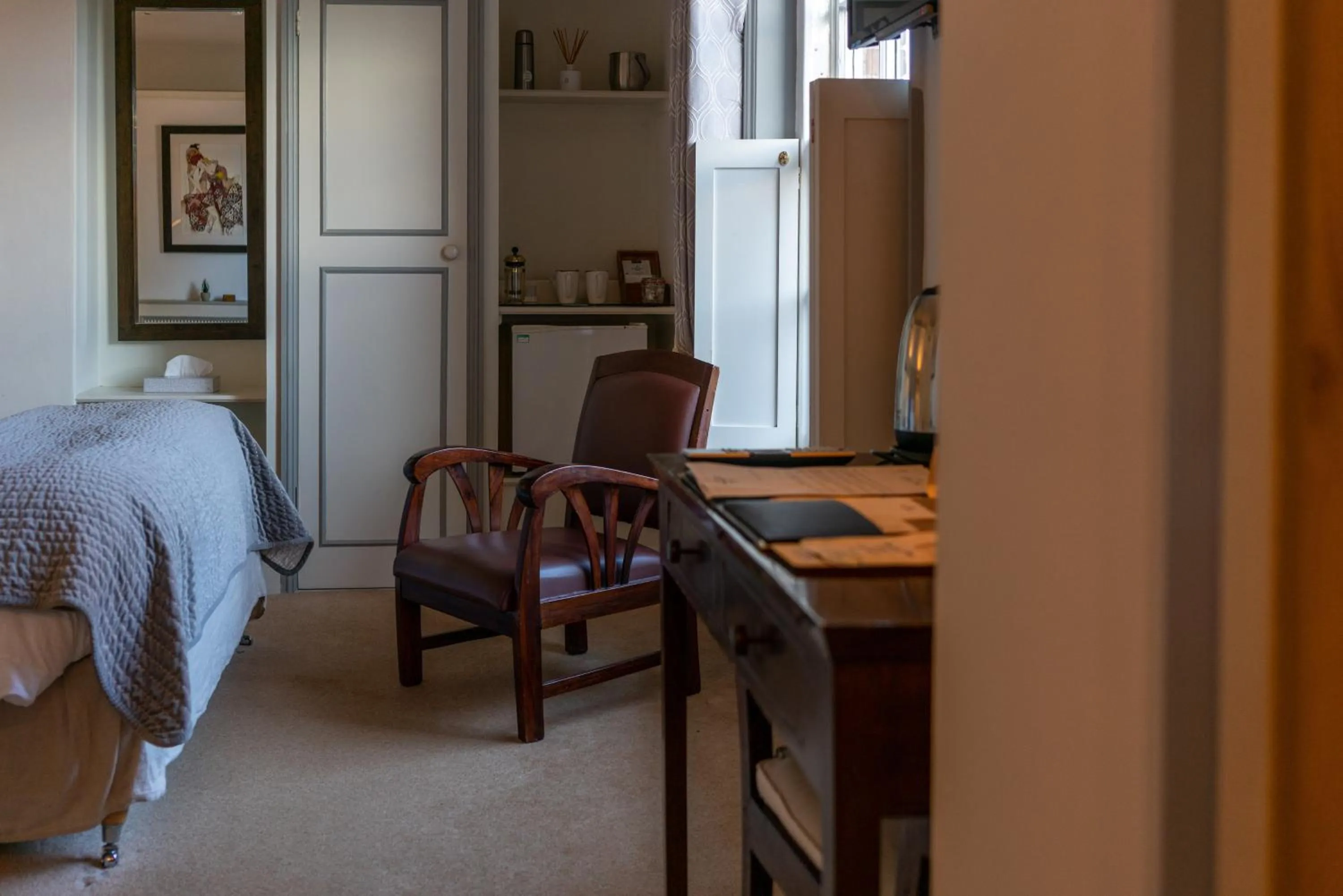 Bedroom, Bed in The Royal Oak Inn