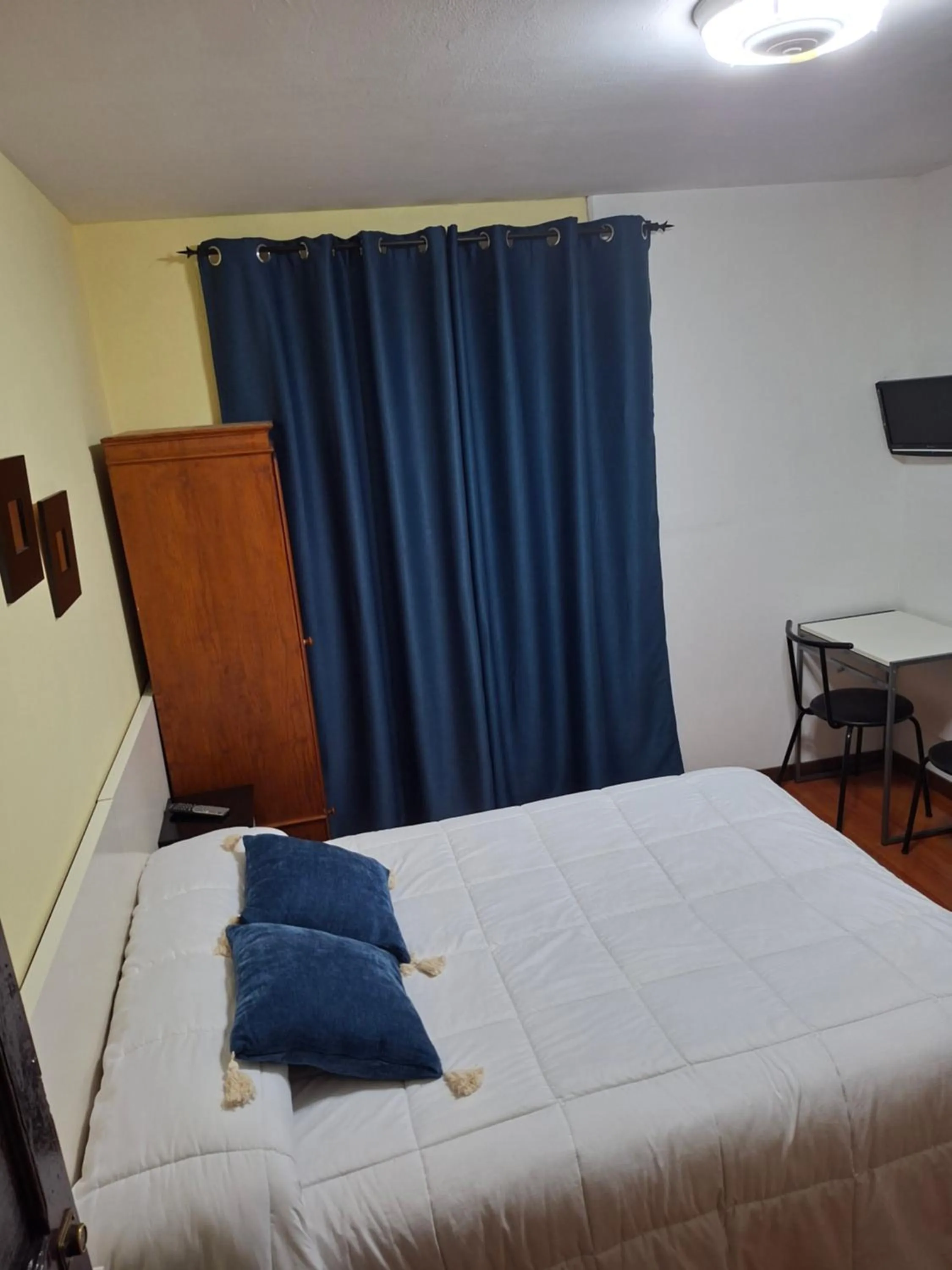 Bed in Apartahotel portal de leon