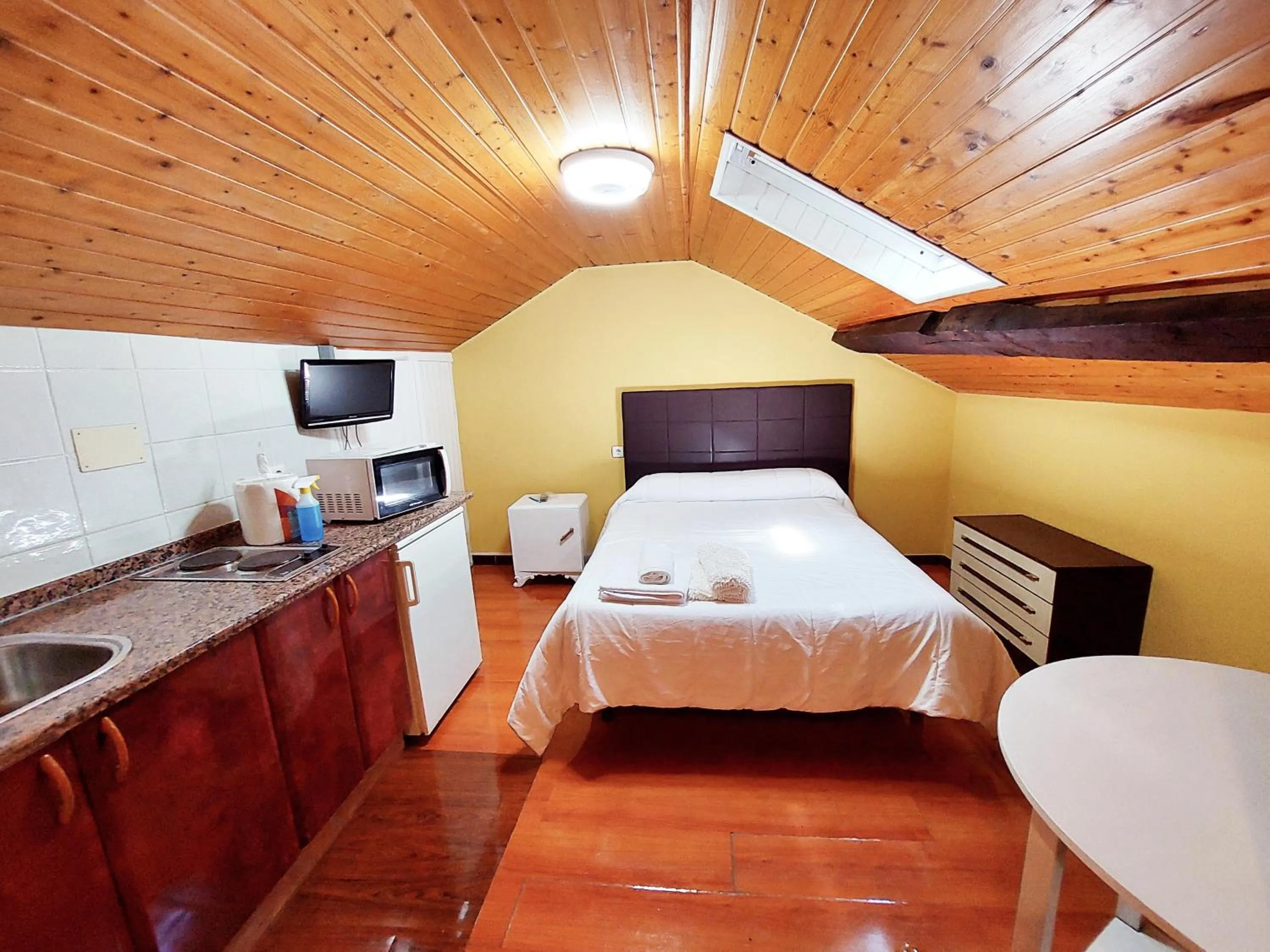 Bed in Apartahotel portal de leon