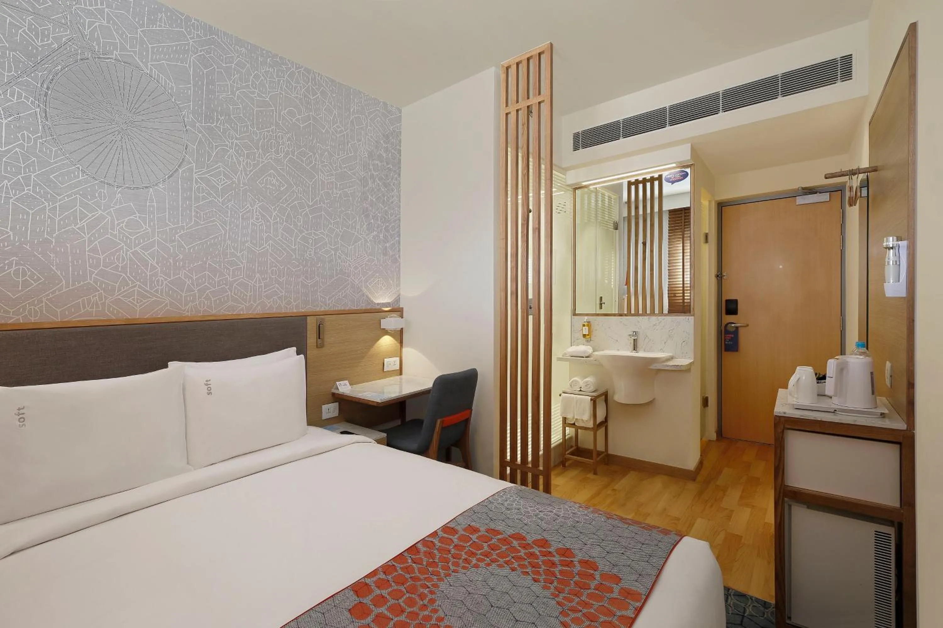 Photo of the whole room, Bed in Holiday Inn Express Ahmedabad Prahlad Nagar by IHG