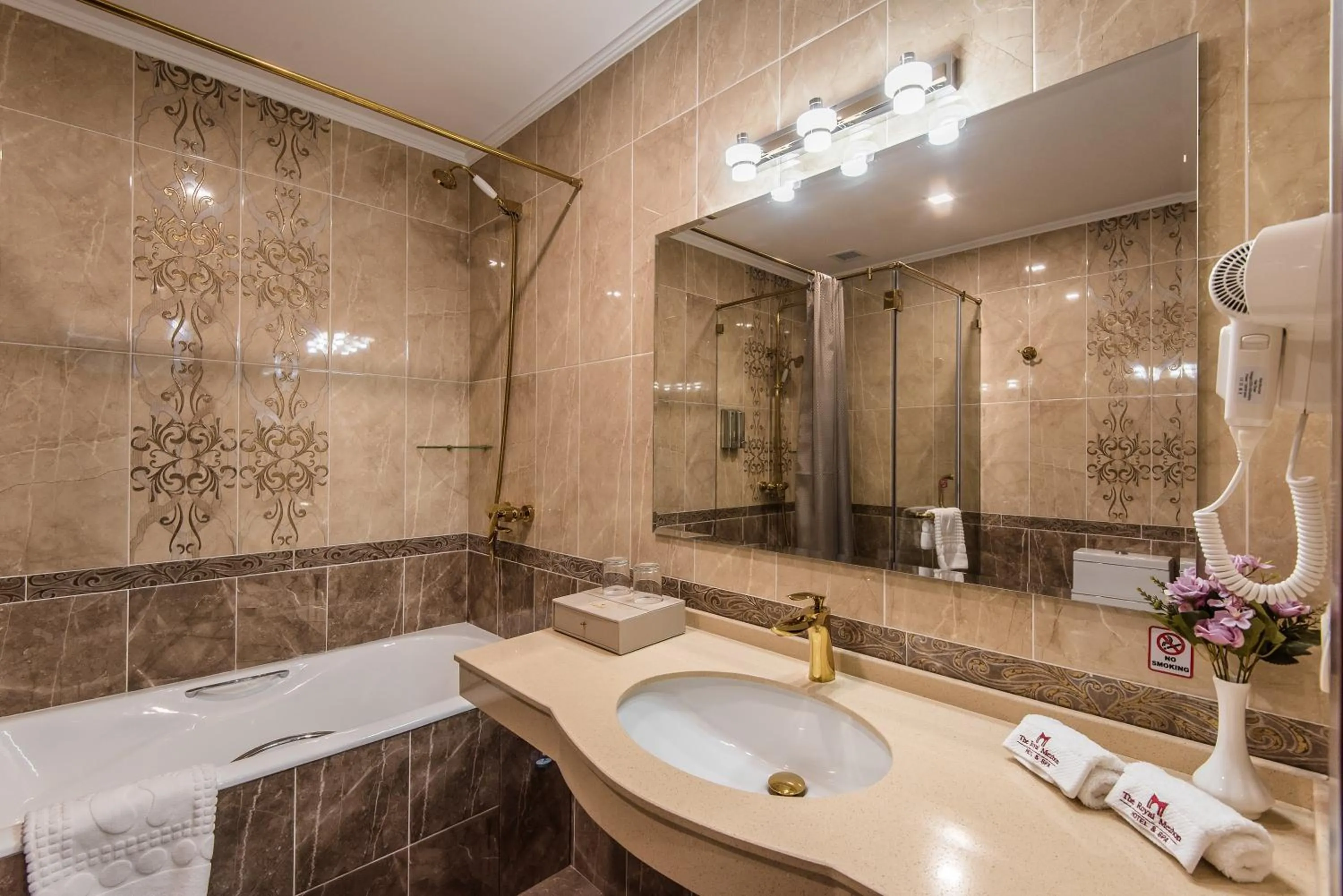 Bathroom in The Royal Mezbon Hotel & SPA