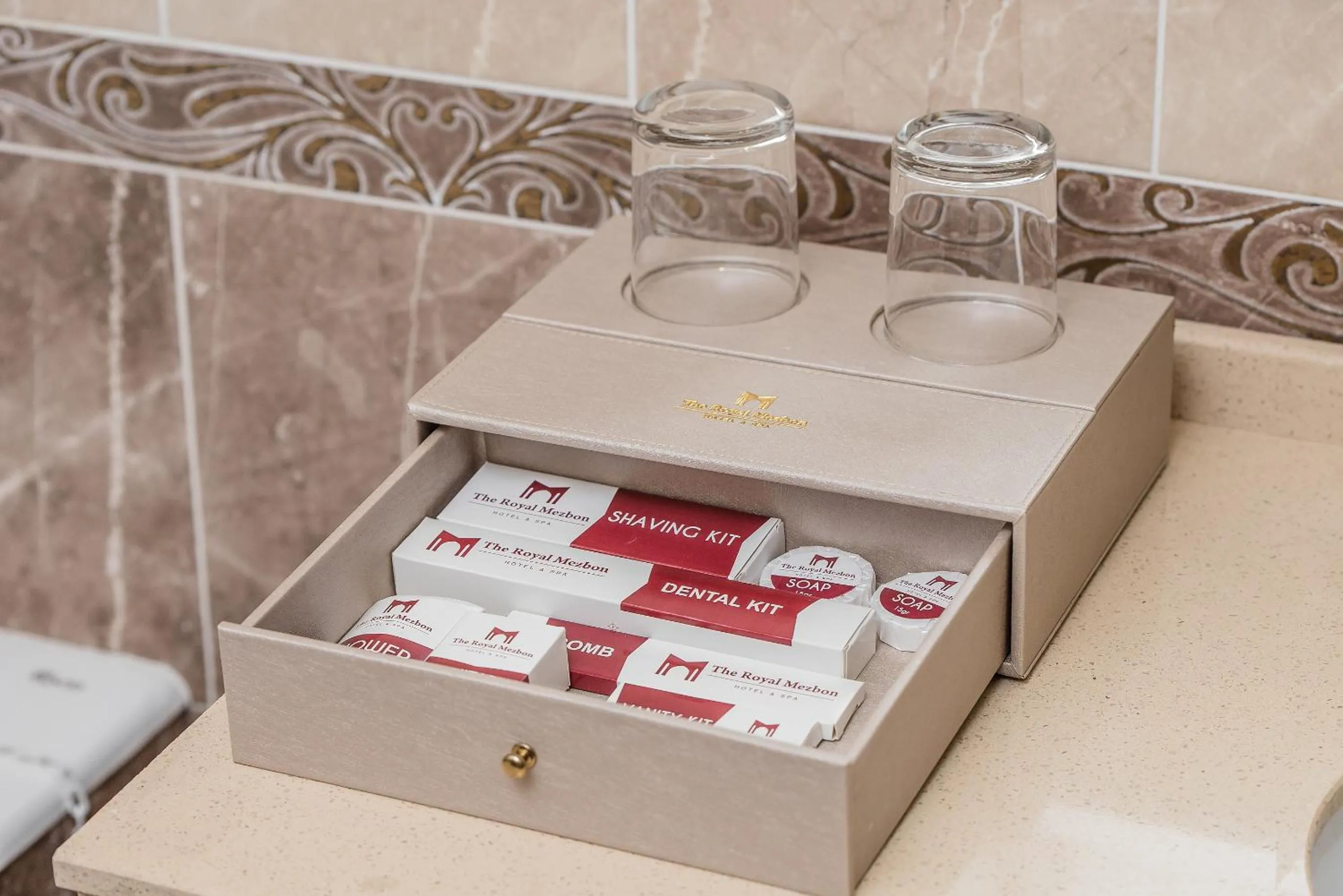 Bath in The Royal Mezbon Hotel & SPA