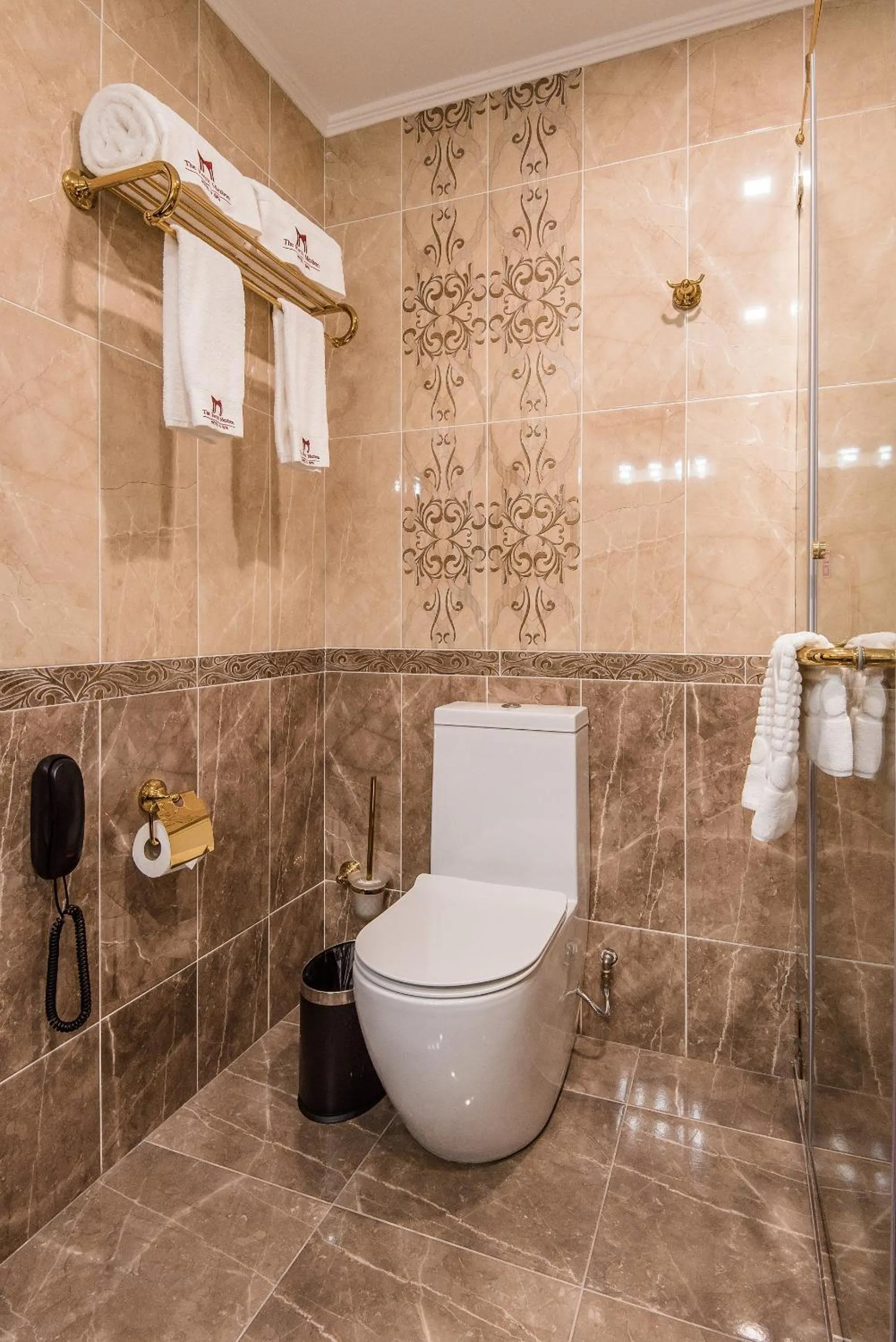 Toilet in The Royal Mezbon Hotel & SPA