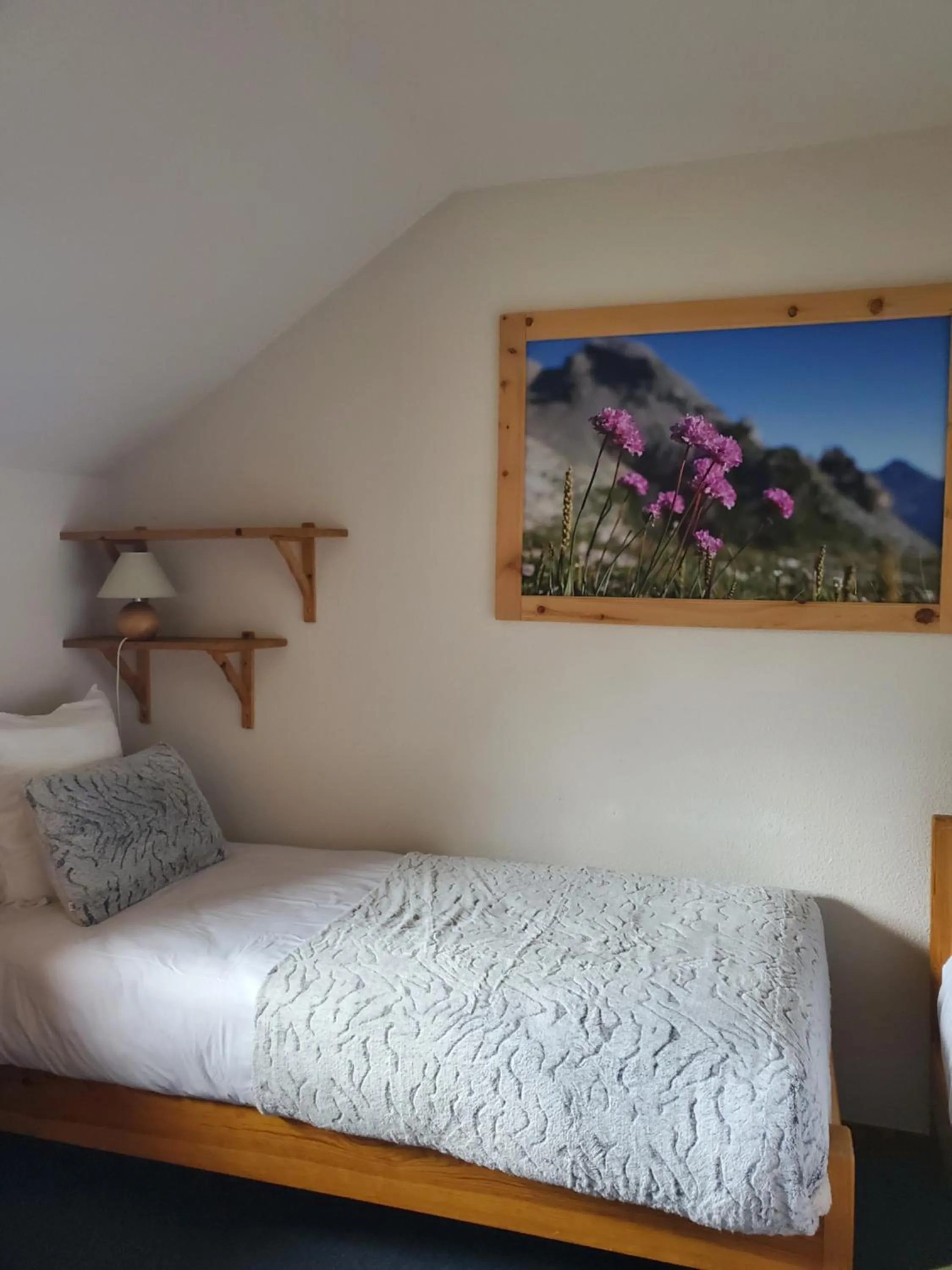 Bedroom, Bed in Hôtel L'Echaillon