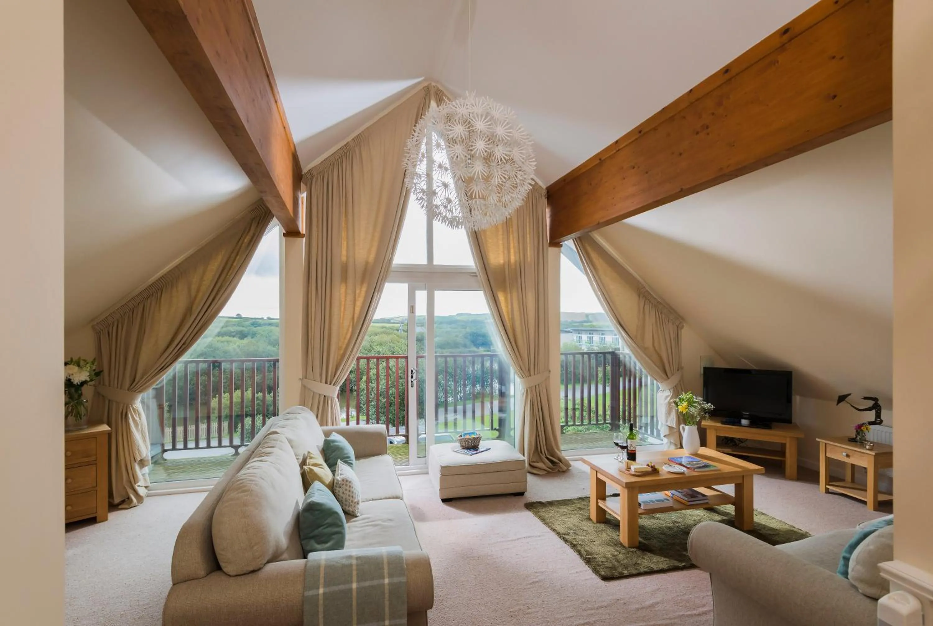 TV and multimedia in Retallack Resort