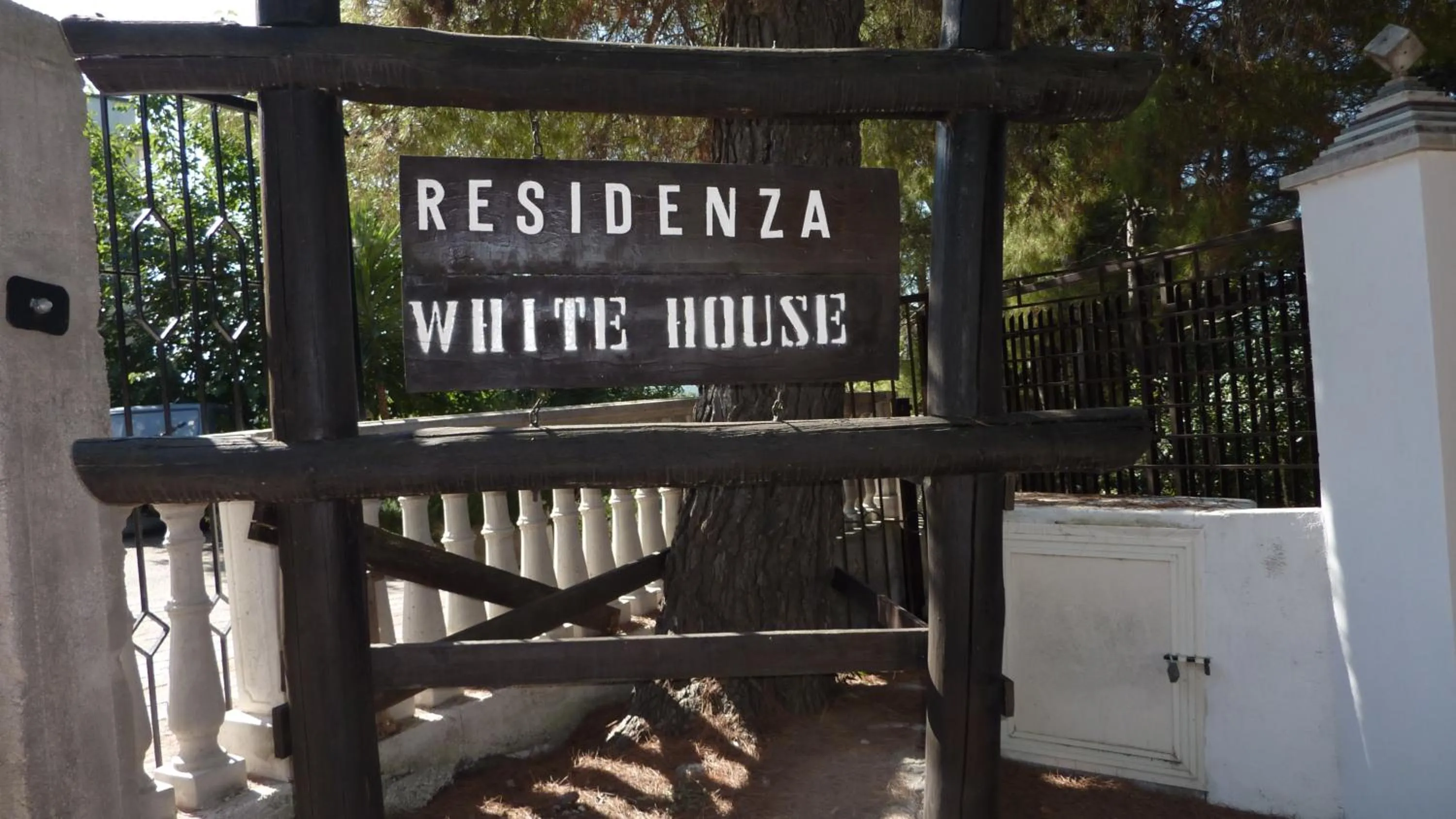 Other in B&B White House
