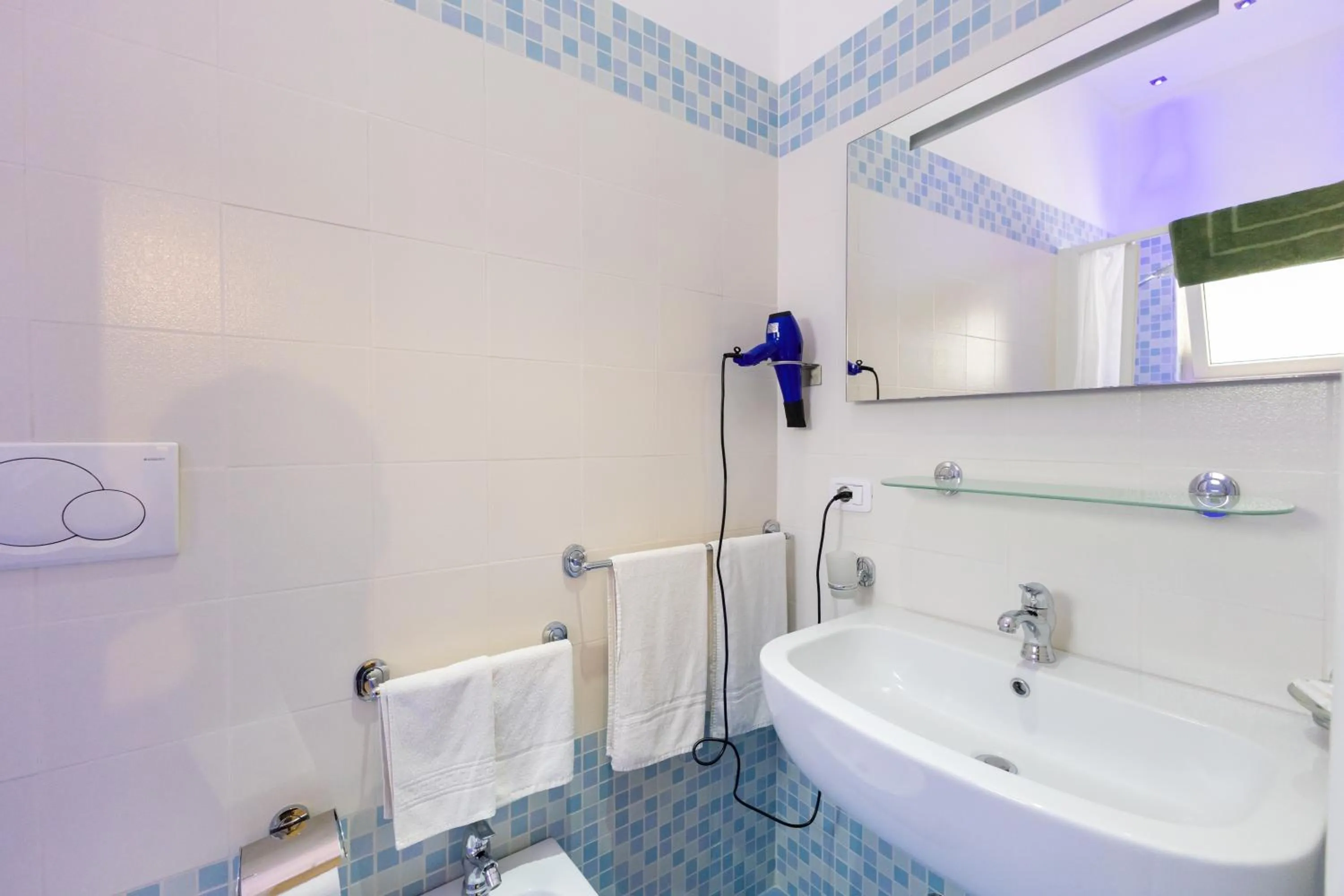 Bathroom in B&B White House