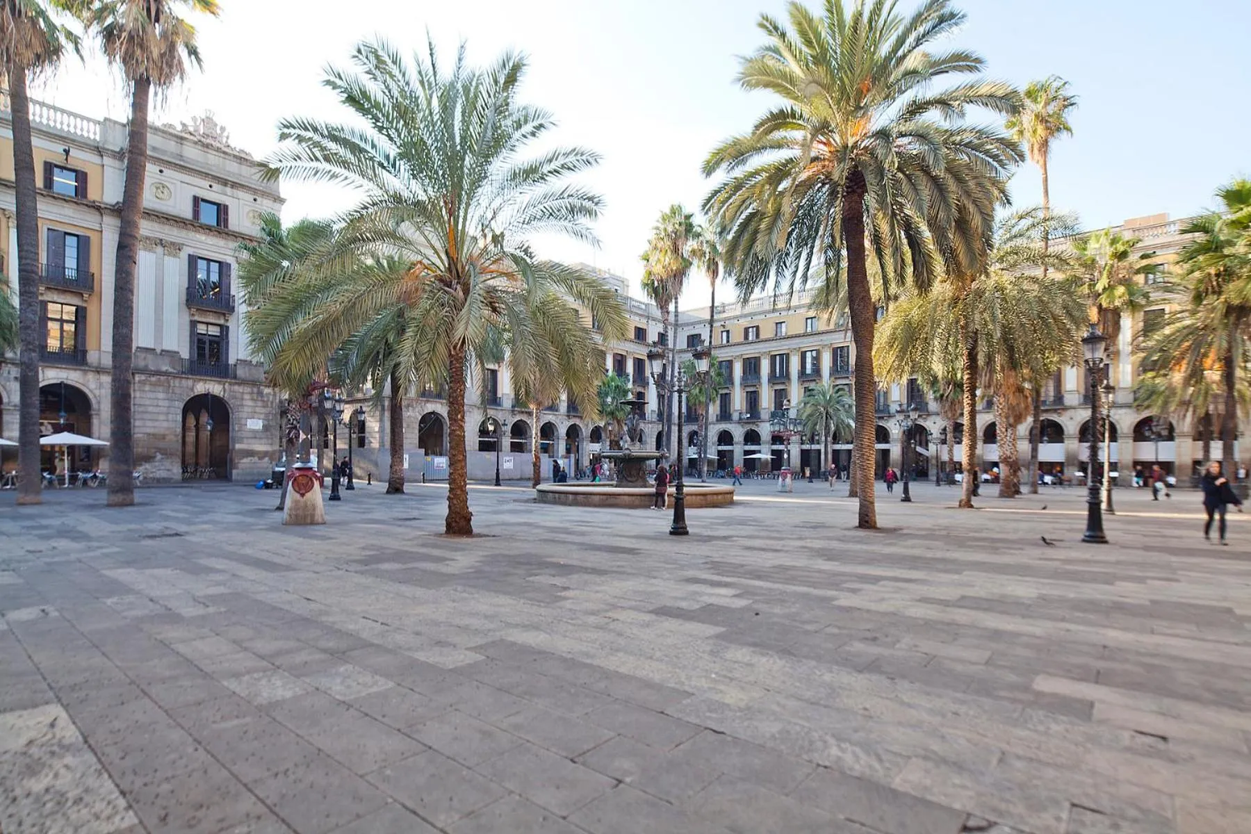 Area and facilities in My Address in Plaza Real