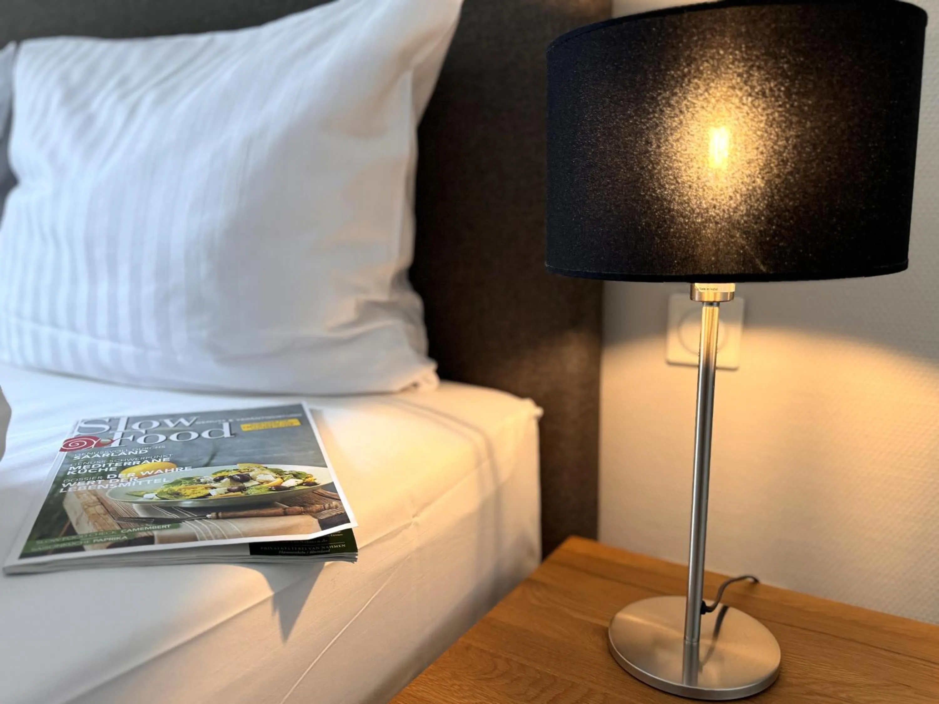 Photo of the whole room, Bed in Auszeit Hotel Hamburg