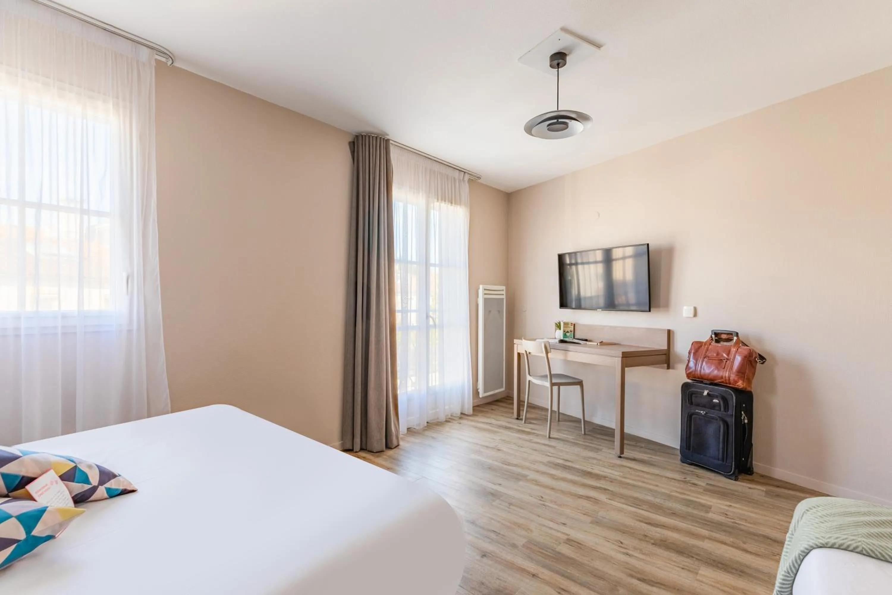 Bed in Appart'City Confort Niort Centre