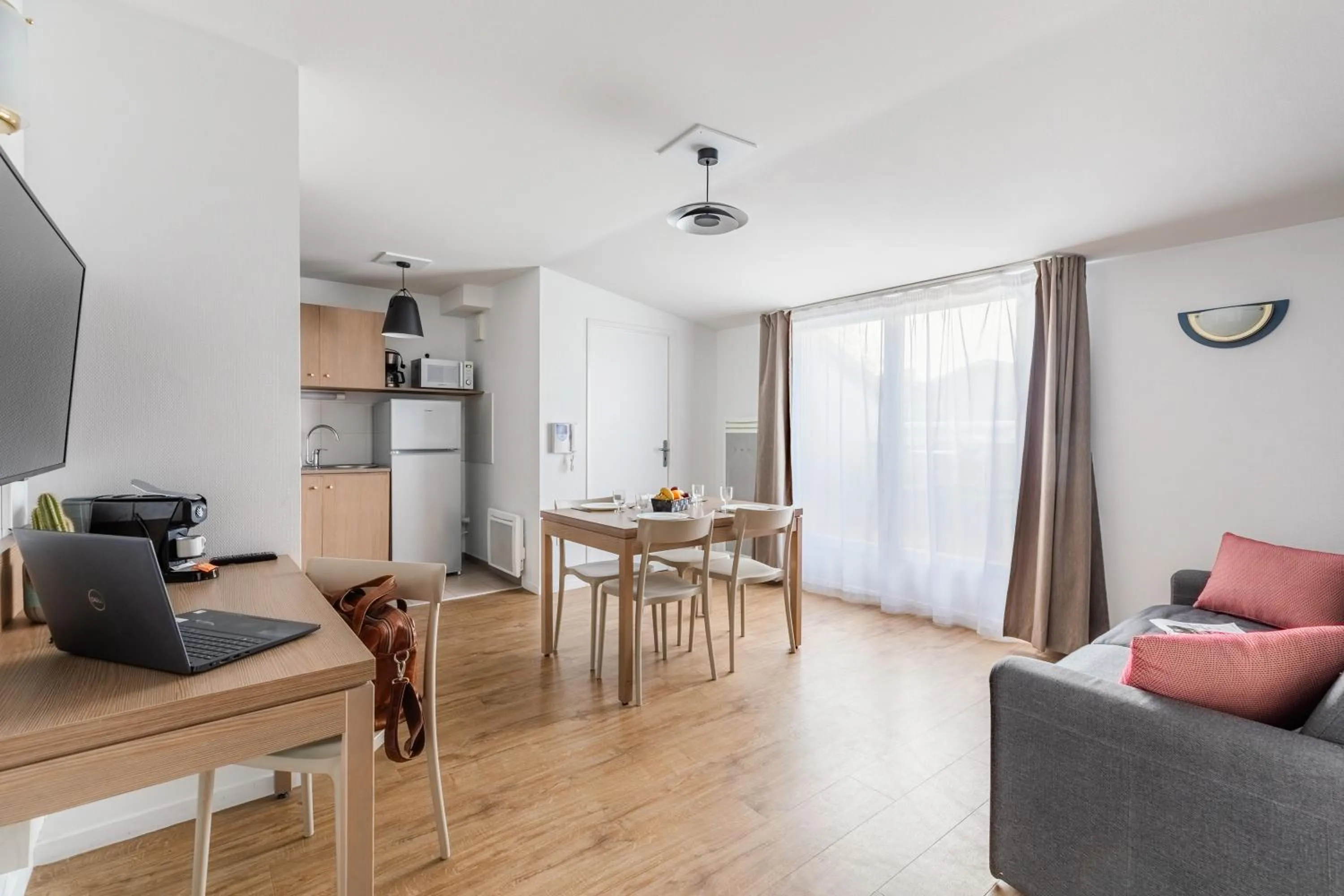 TV and multimedia in Appart'City Confort Niort Centre