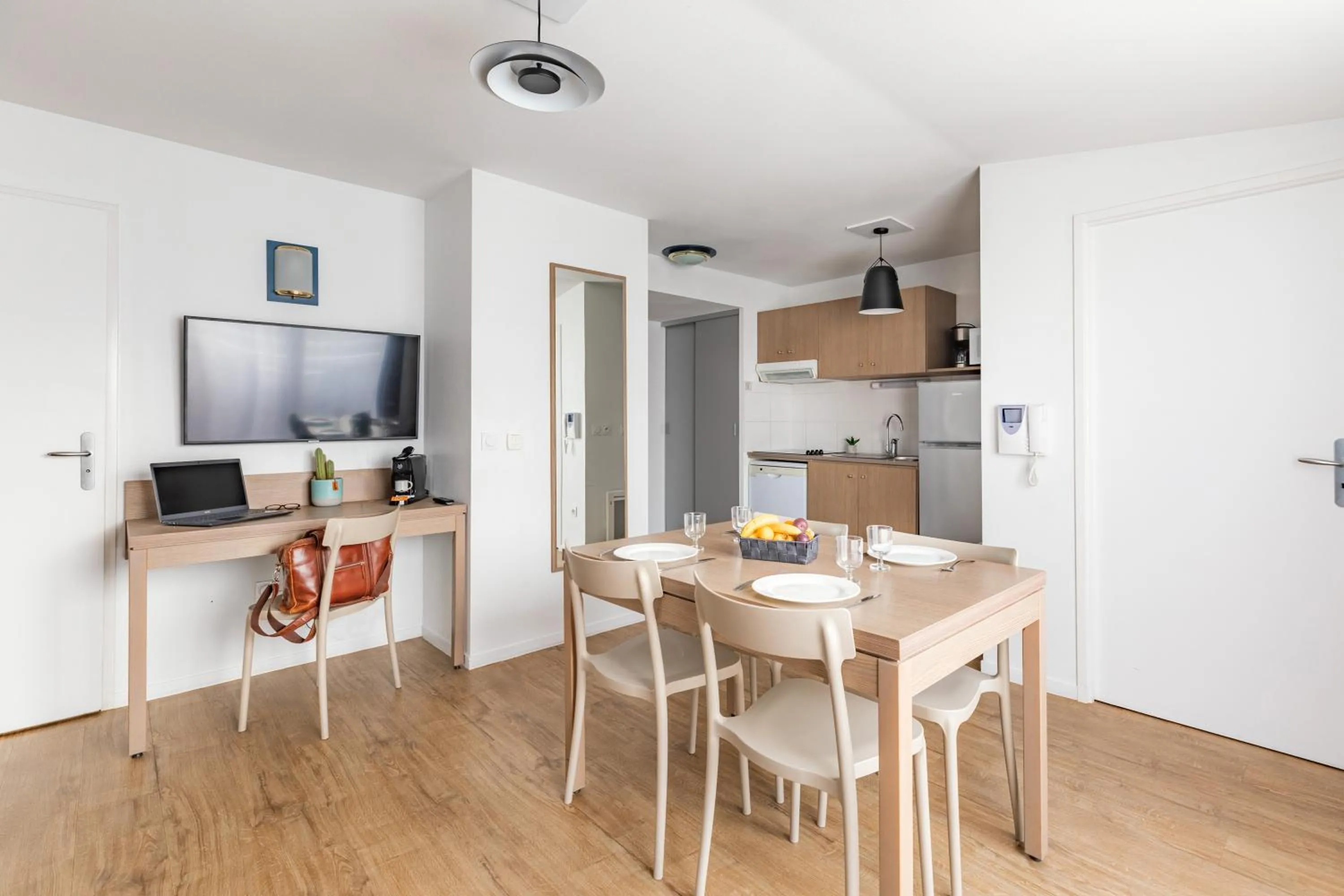 TV and multimedia in Appart'City Confort Niort Centre