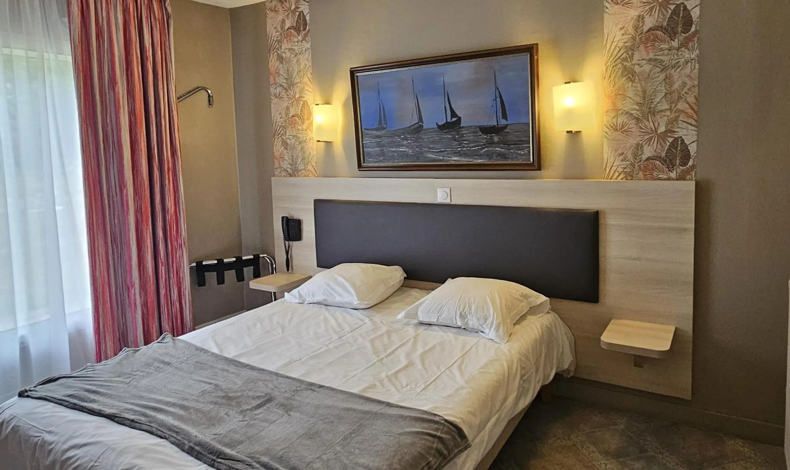 Bedroom, Bed in Motel 25