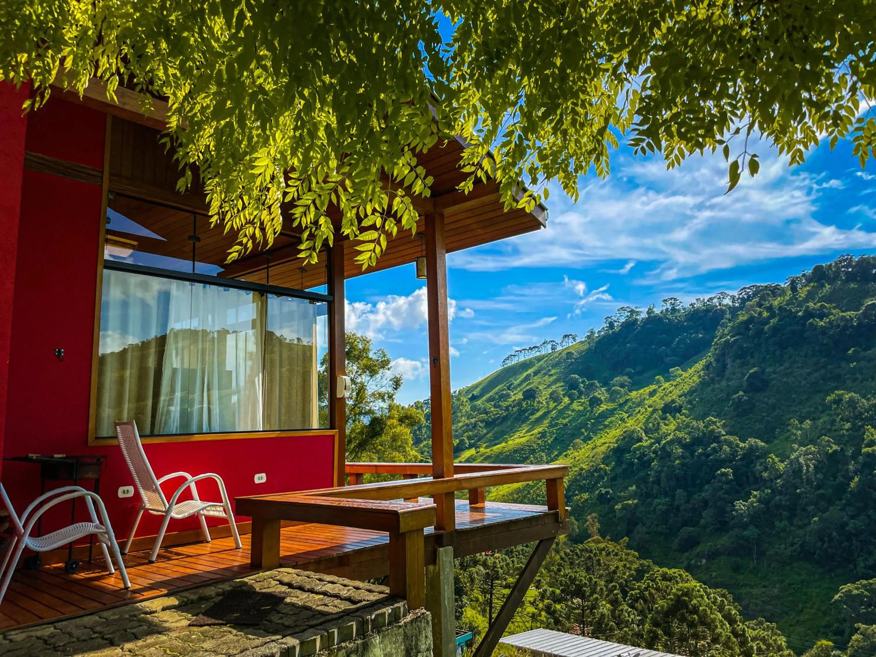 Mountain view in Pousada Espelho Dagua