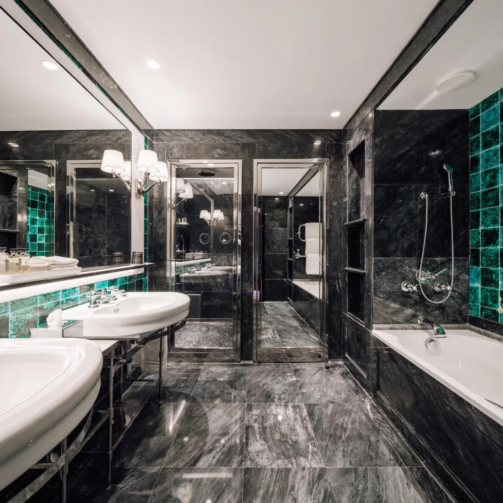 Deluxe One Bedroom Suite King Bed in Four Seasons Hotel Ritz Lisbon Deluxe One Bedroom Suite King Bed in Four Seasons Hotel Ritz Lisbon