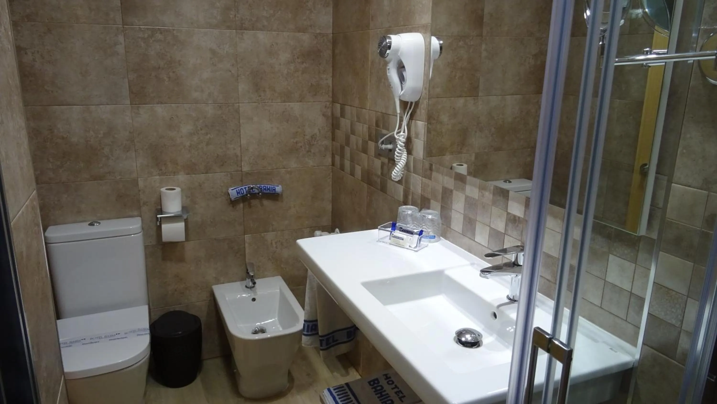 Bathroom in Hotel Bahia