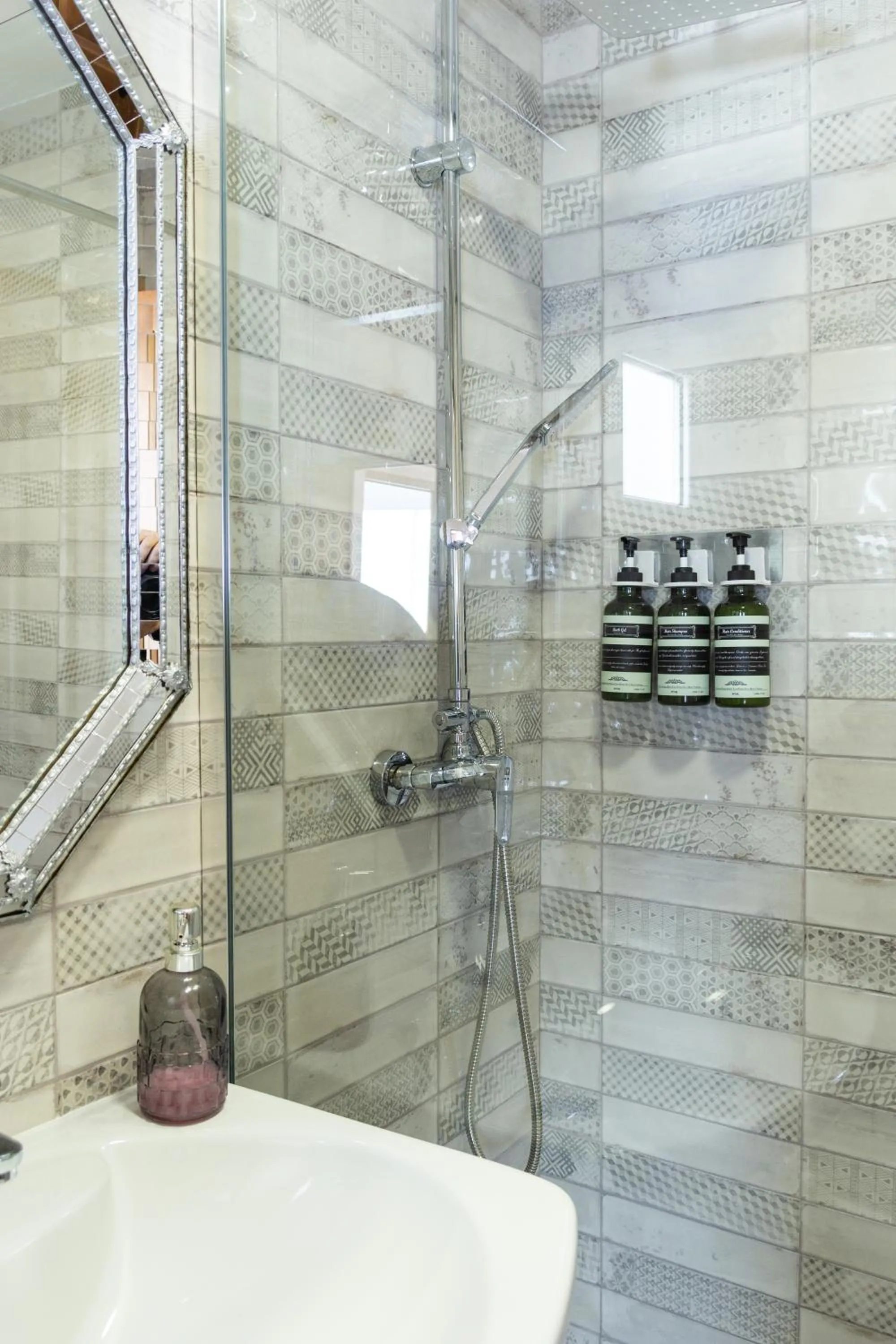 Shower in Casa Rosalía