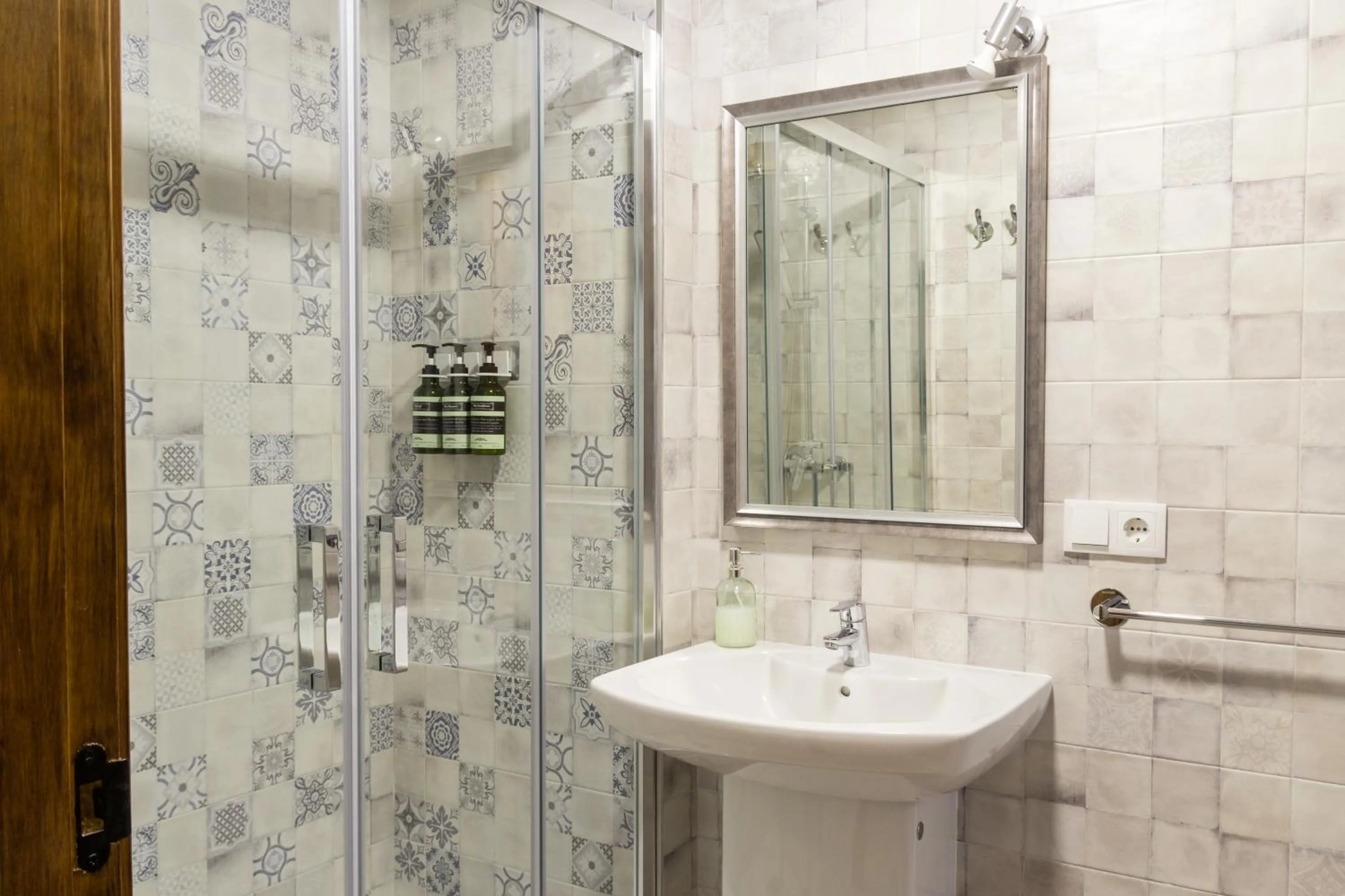 Shower in Casa Rosalía