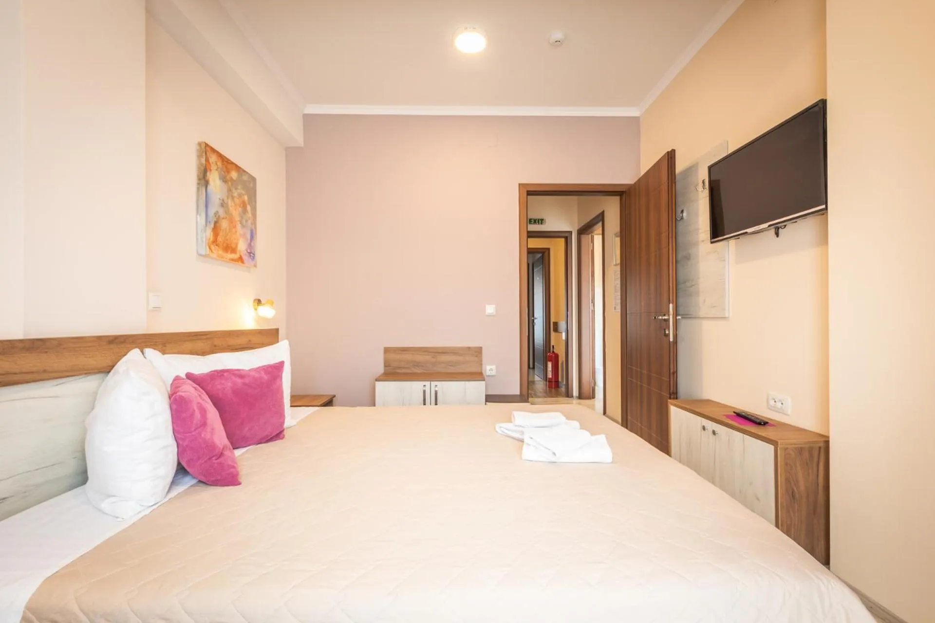 Bed in Boulevard Apartments