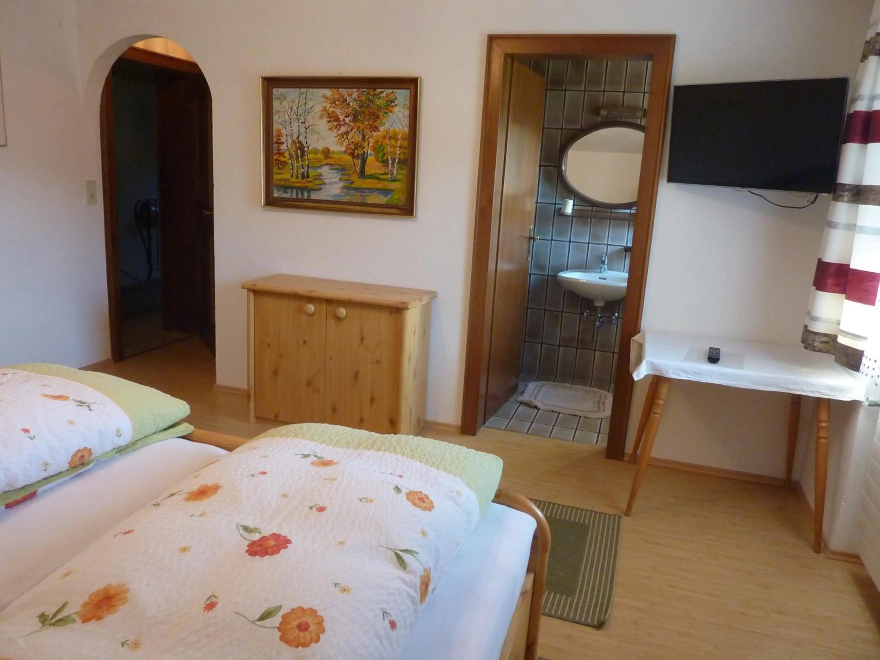 Photo of the whole room, Bed in Haus Früh