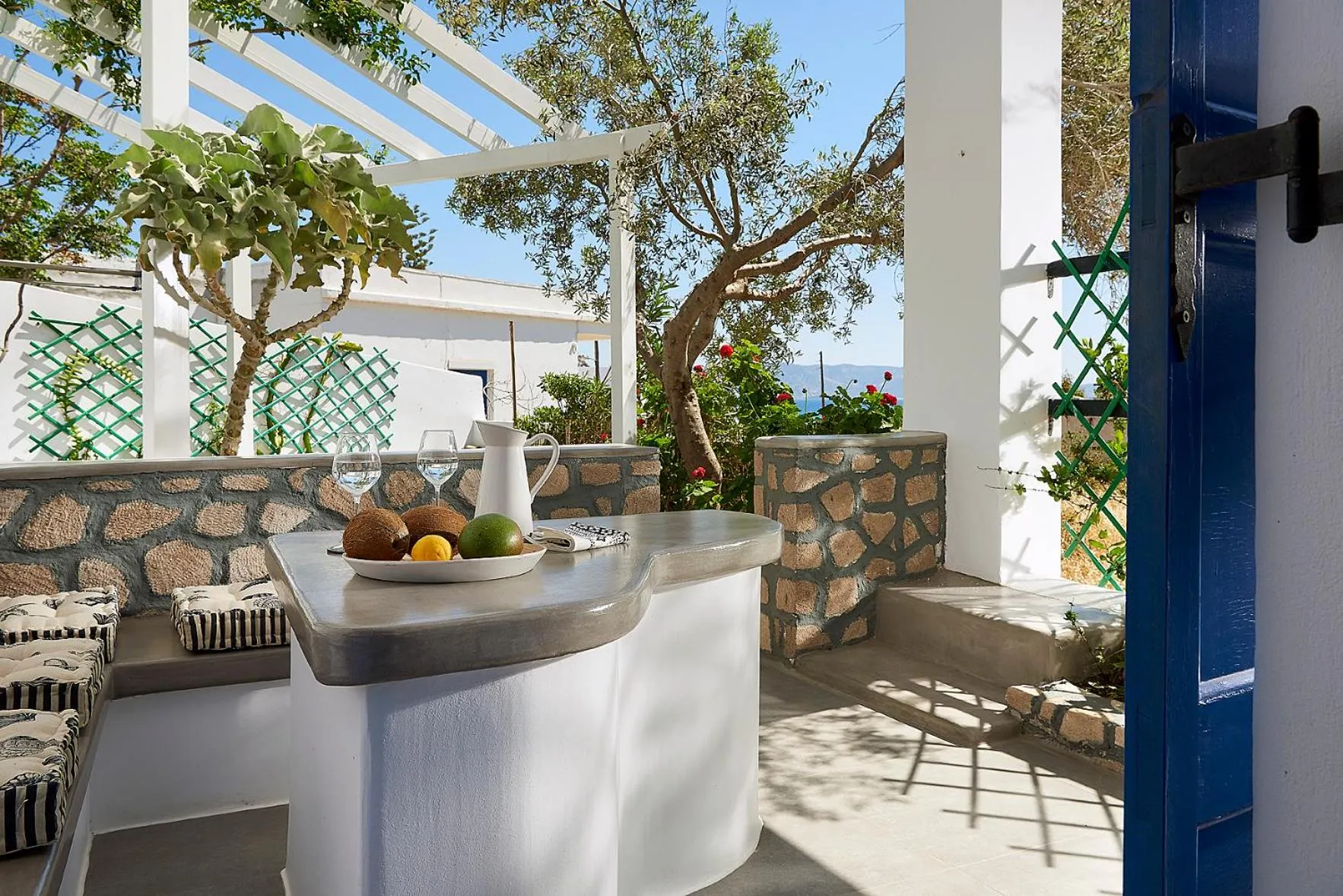 Balcony/Terrace in Elia Studios Pollonia