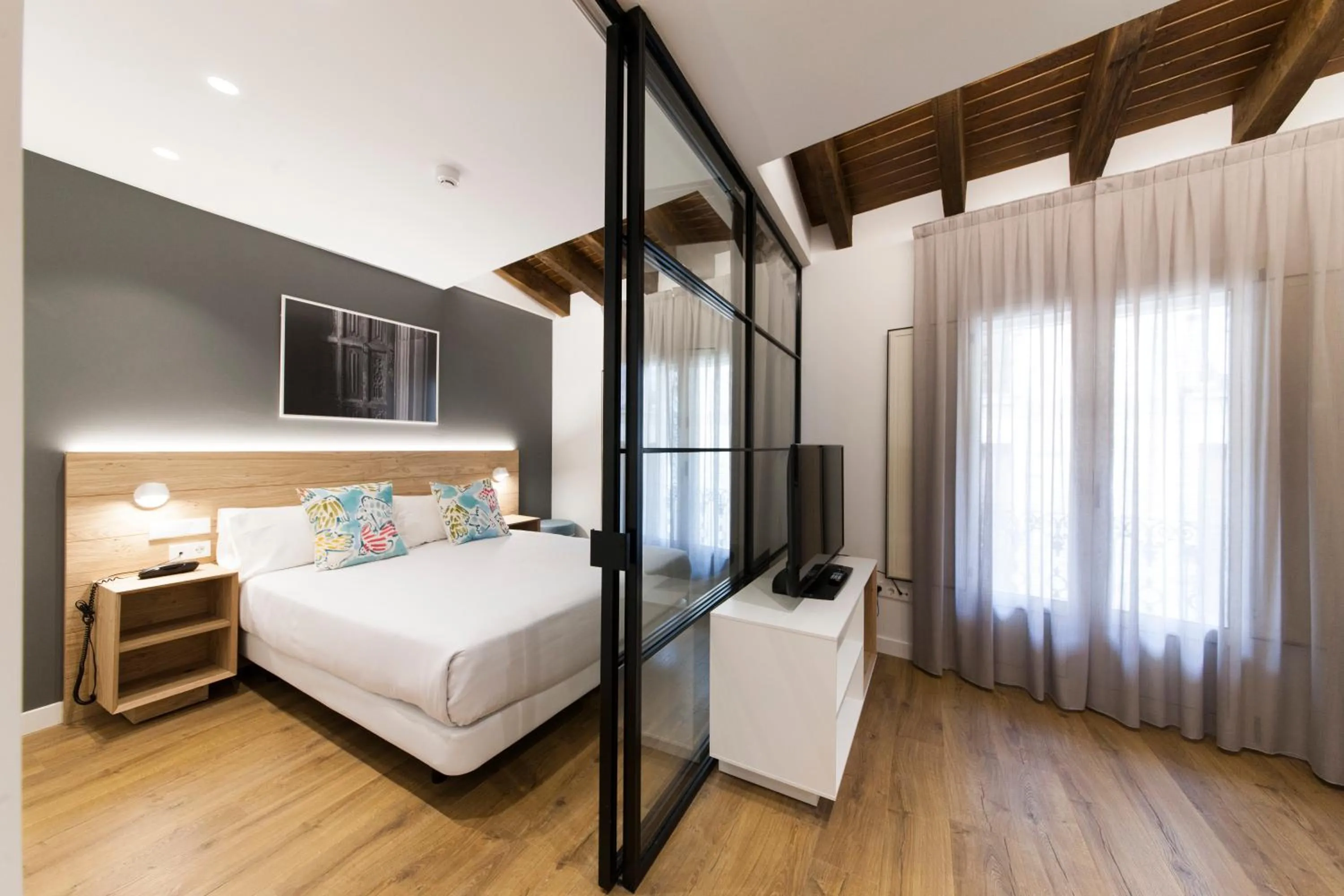 Apartment in Antique Pamplona Tres Reyes Apartments