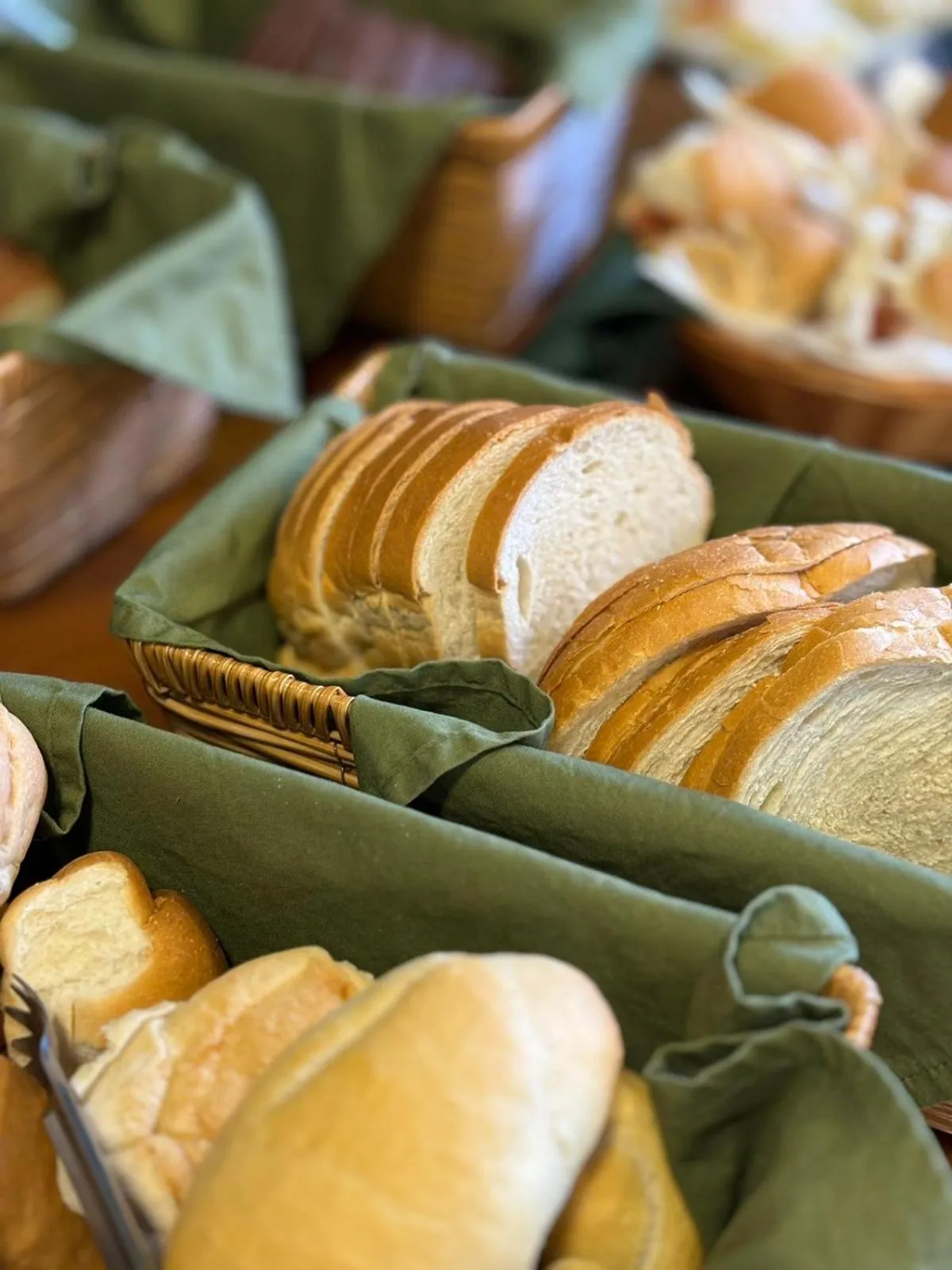 Buffet breakfast in Hotel Triveneto Gramado